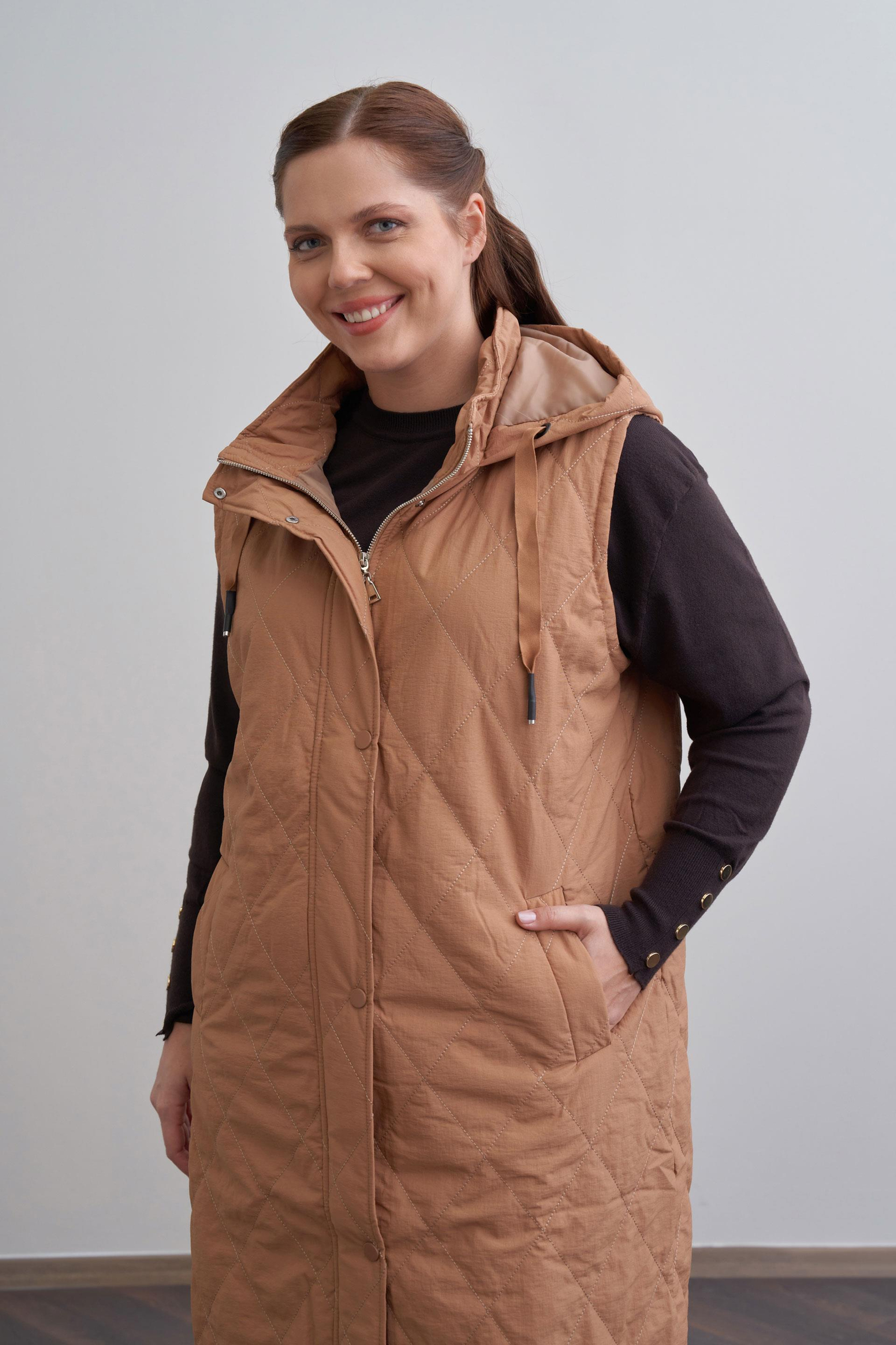 Soil-Hooded Quilted Vest