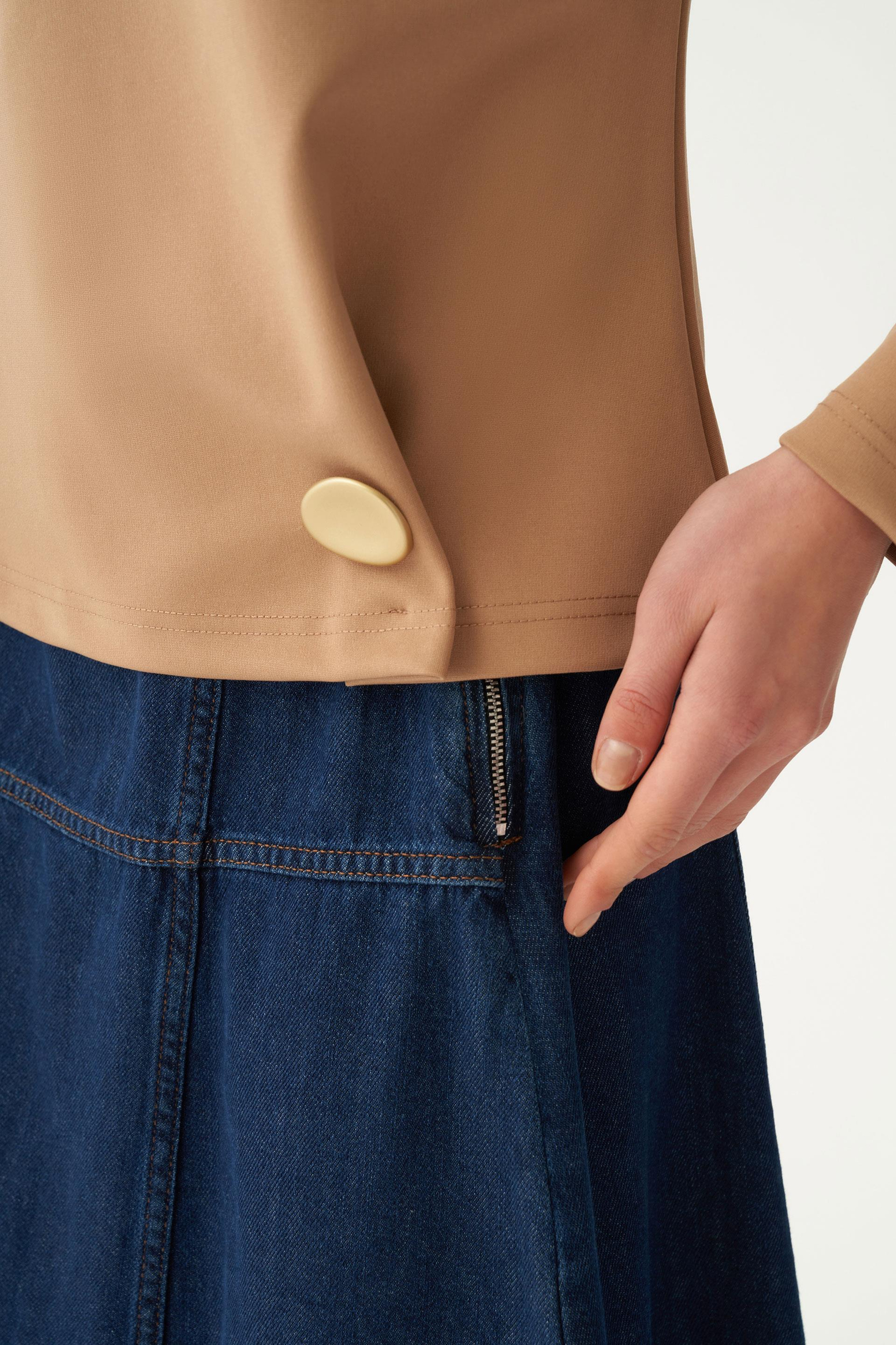 Vizon-Gold Düğmeli Pileli Şık Bluz