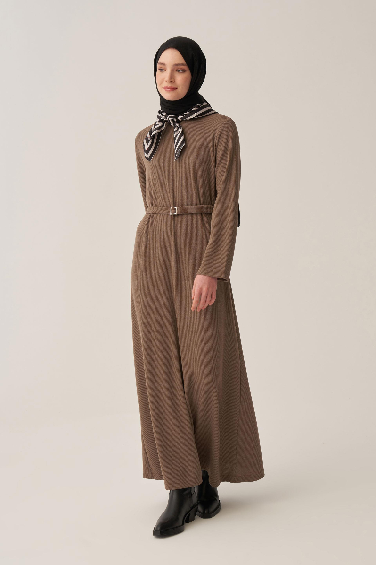 Vizon-Kemer Tokalı Elbise