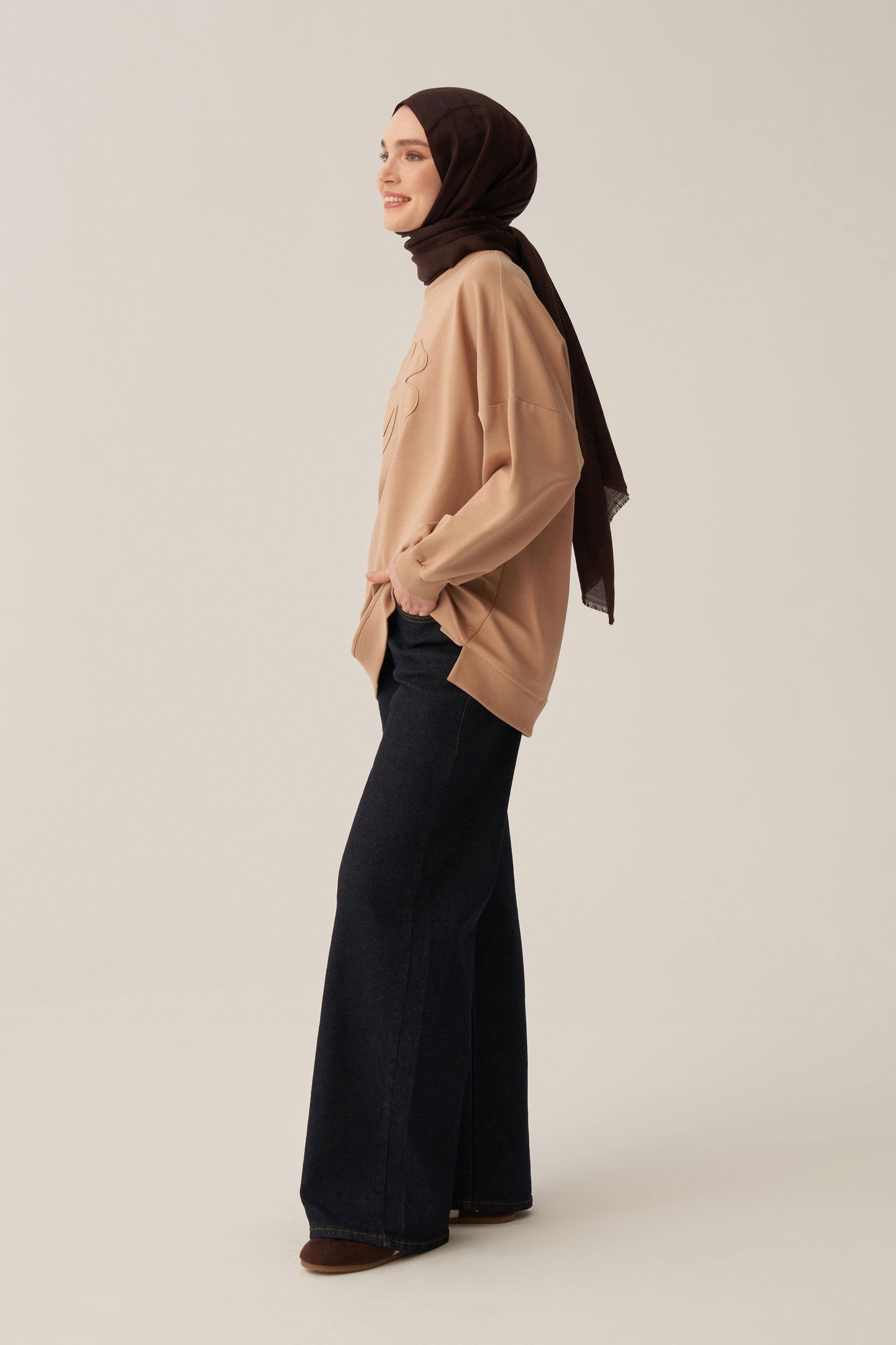 Vizon-Pamuklu Aplikeli Sweatsirt