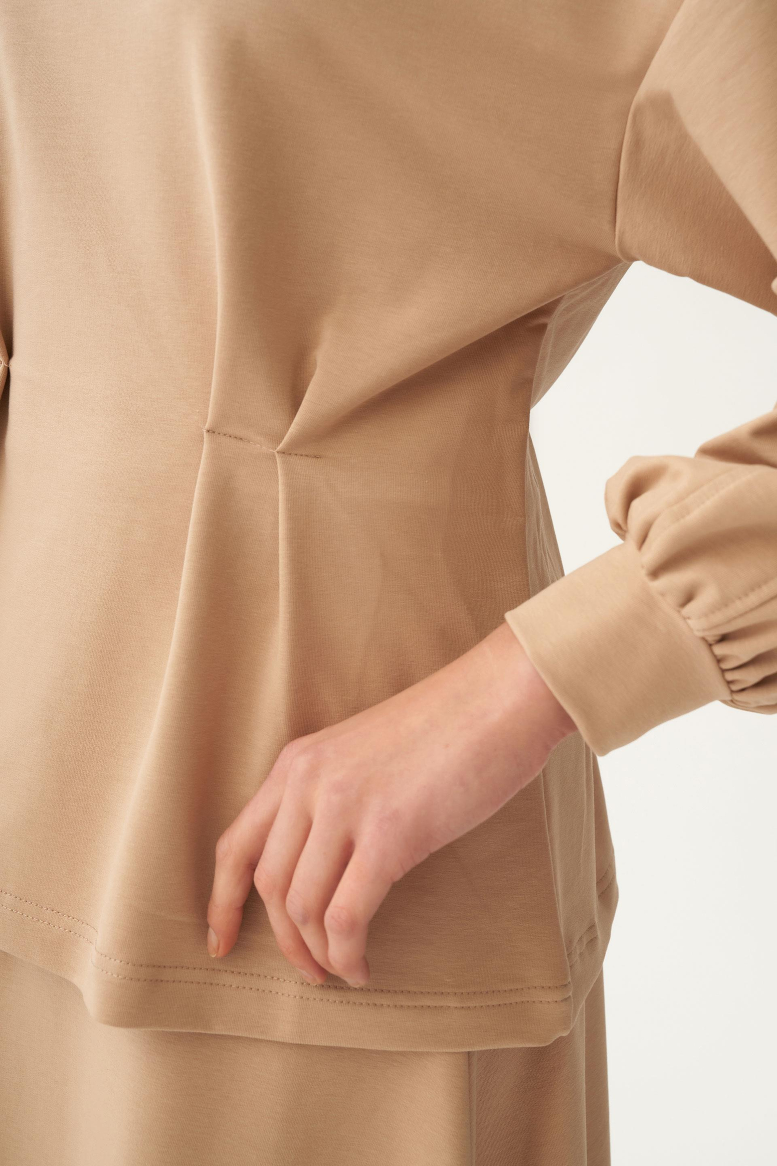 Vizon-Yumuşak Dokulu Pile Detaylı Etekli Takım