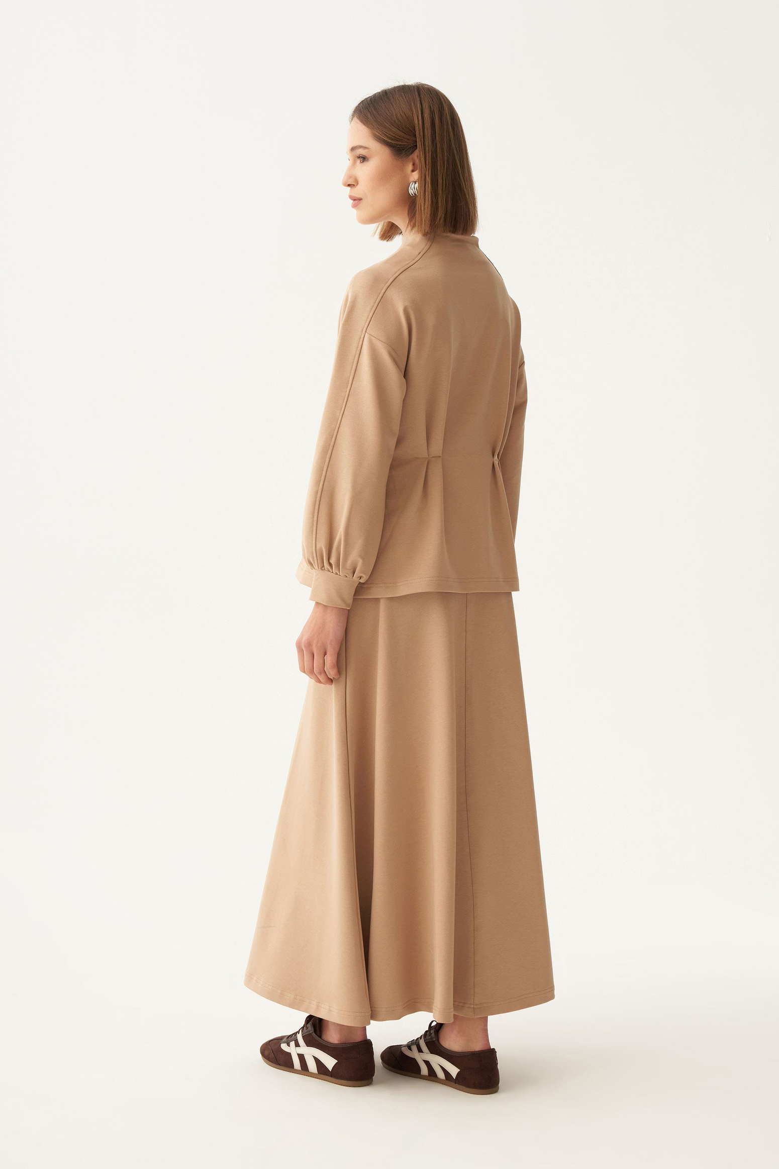 Vizon-Yumuşak Dokulu Pile Detaylı Etekli Takım