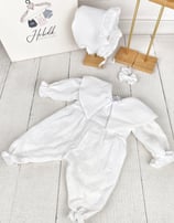 Beyaz Müslin Fistolu Kumaş Yakalı Bebek Tulum Set
