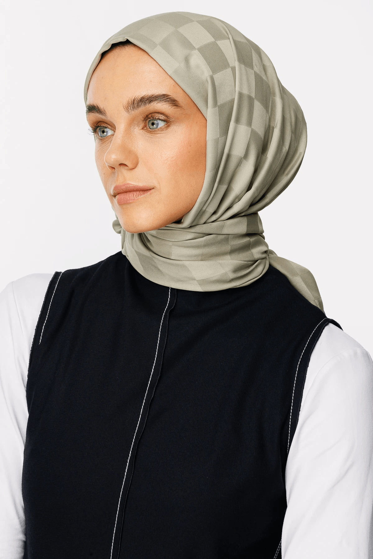 Ada Çayı Dama Desen İpeksi Jakar Şal · görsel 3