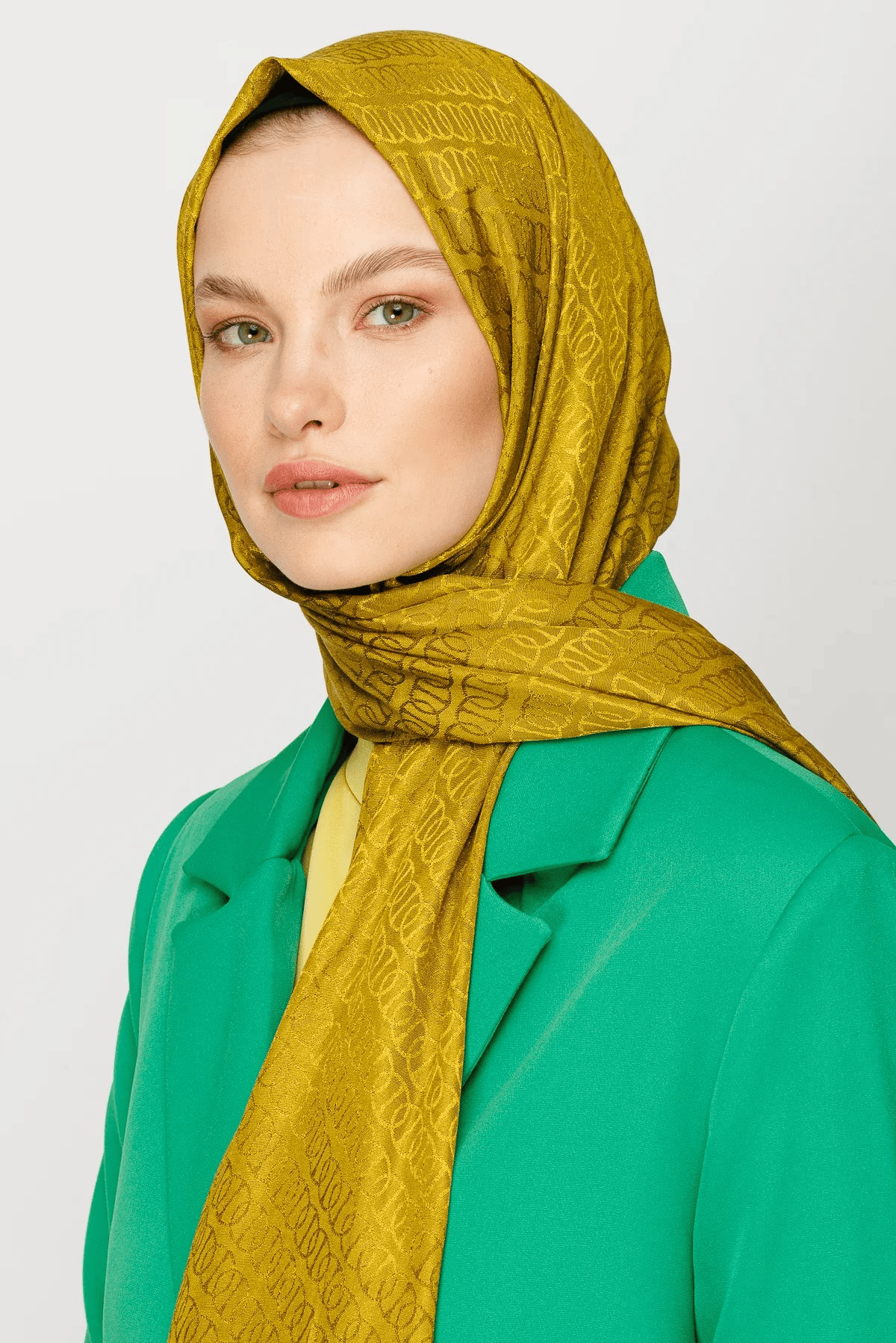 Oliv Yeşili Forever Desen Parlak Jakar Şal · görsel 3