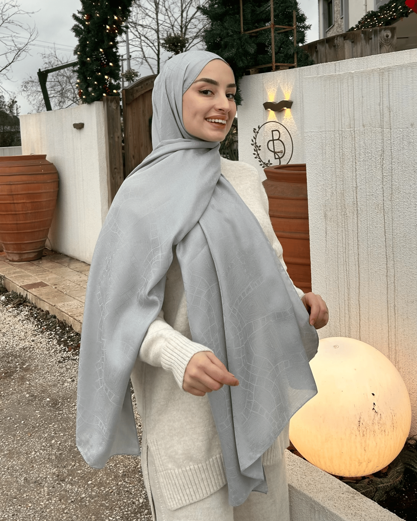 Gümüş Döngü Desen Jakar Şal · İpeksi Jakar · görsel 2