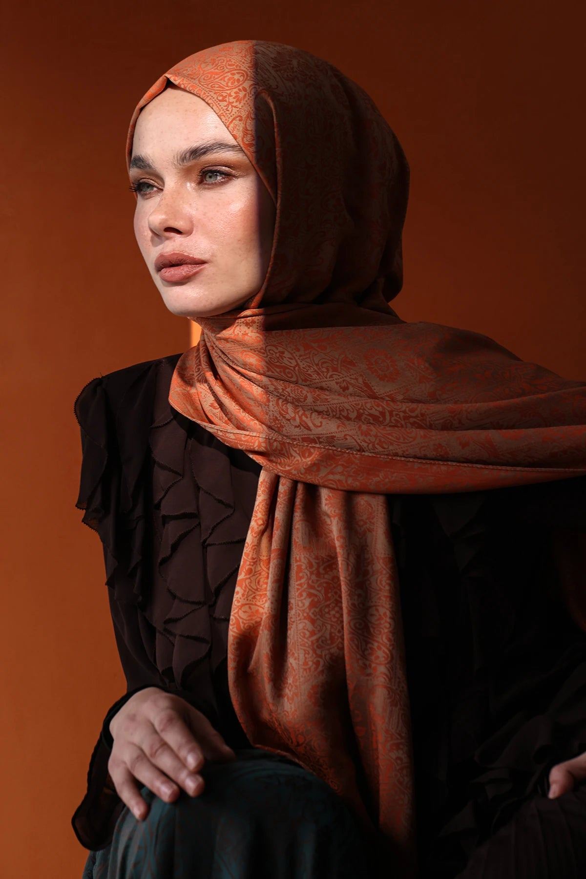 Tarçın-Bej Henna Desen Çift Taraflı Şal · Kaşmir · görsel 3