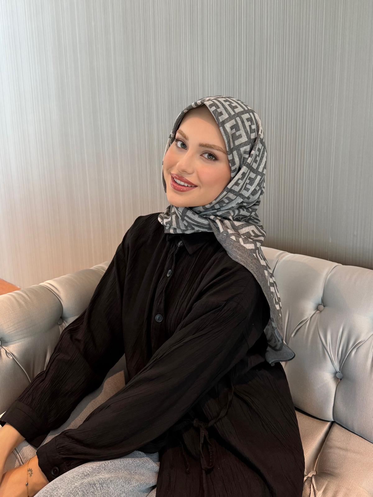 İthal Antrasit F Desen Yün İpek Eşarp · görsel 5