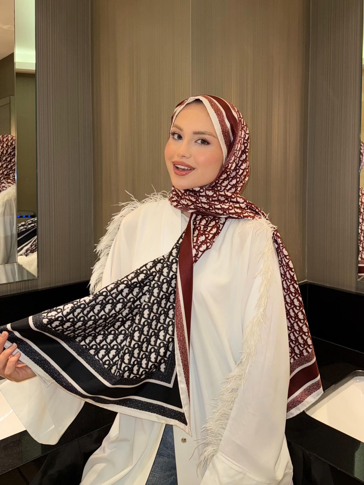 İthal Siyah & Kırmızı CD Desen Twill İpek Şal · görsel 4
