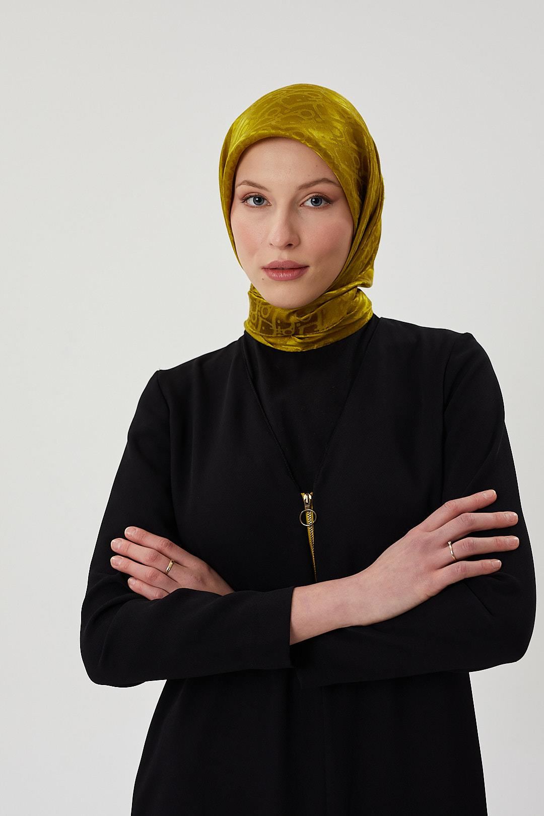 Olive Yeşil D Desen Parlak Jakar Eşarp · görsel 3