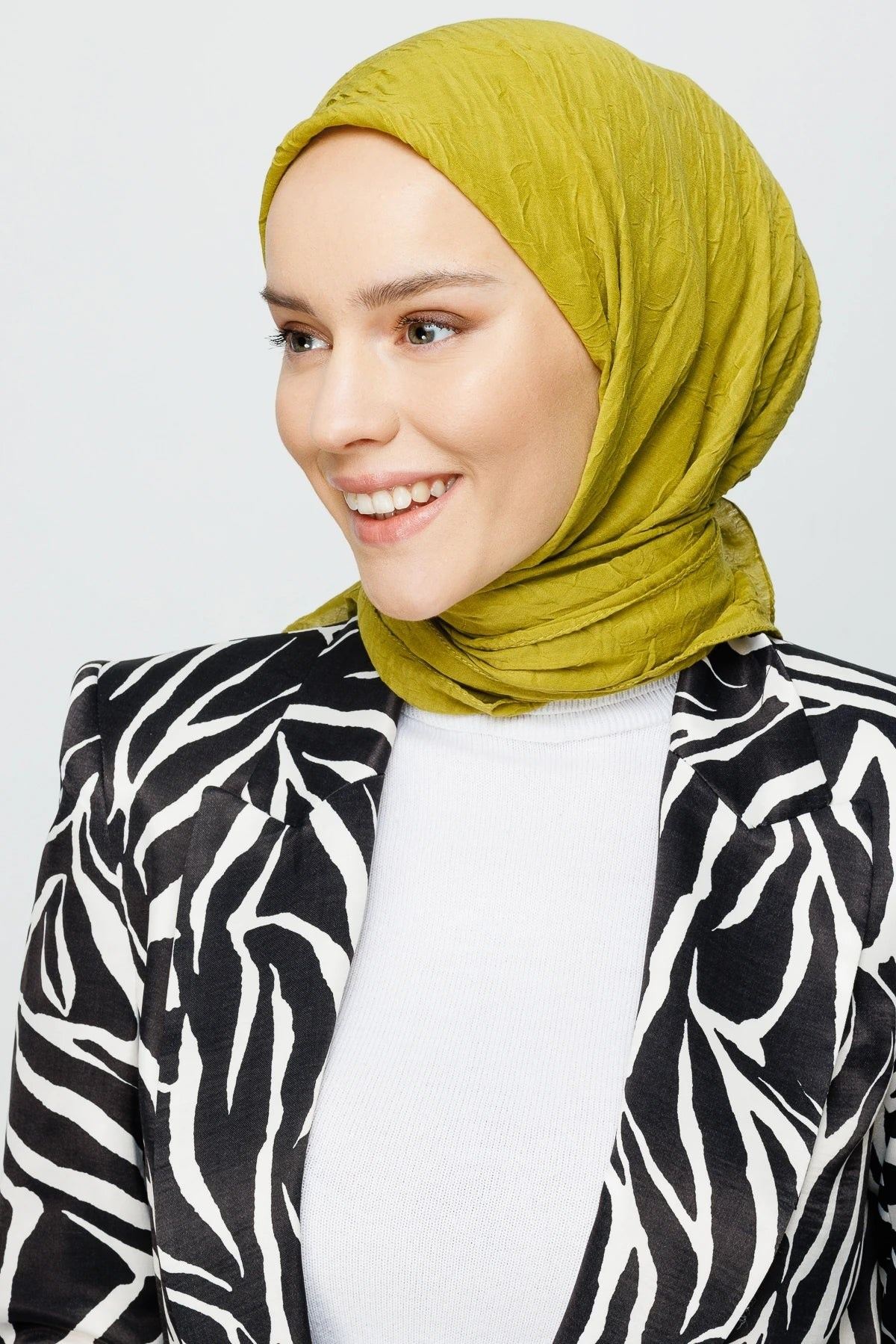 Olive Yeşili Bambu Eşarp · görsel 2