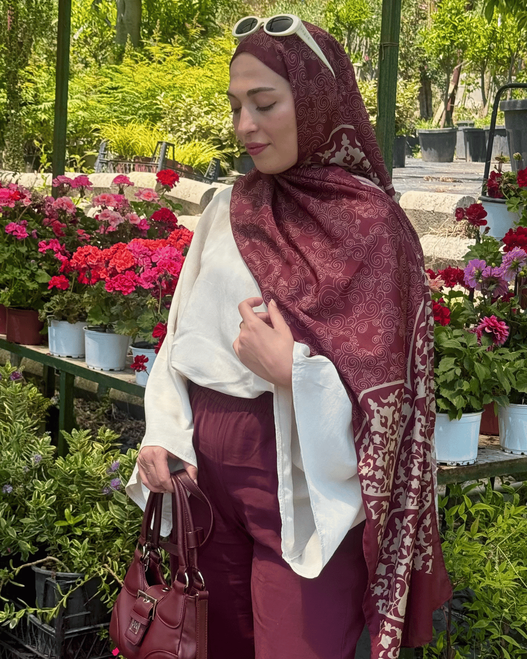 Şule'nin Tarçın Kabuk & İnci Taşı Saraylı Desen Şal Tercihi - 11 · görsel 3