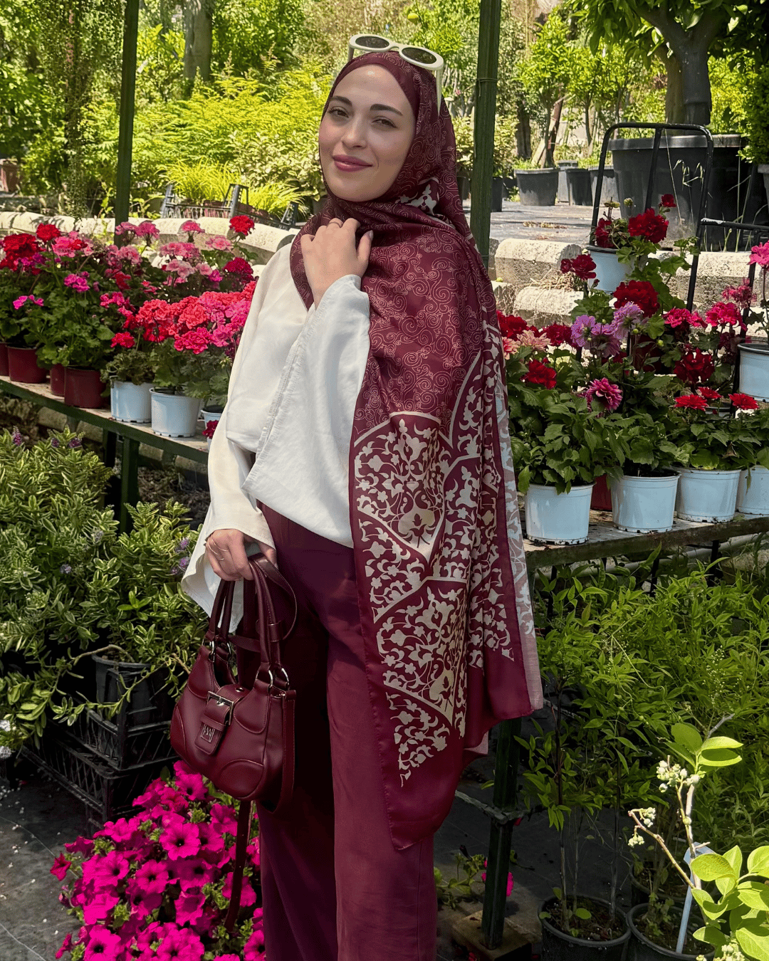Şule'nin Tarçın Kabuk & İnci Taşı Saraylı Desen Şal Tercihi - 11 · görsel 2