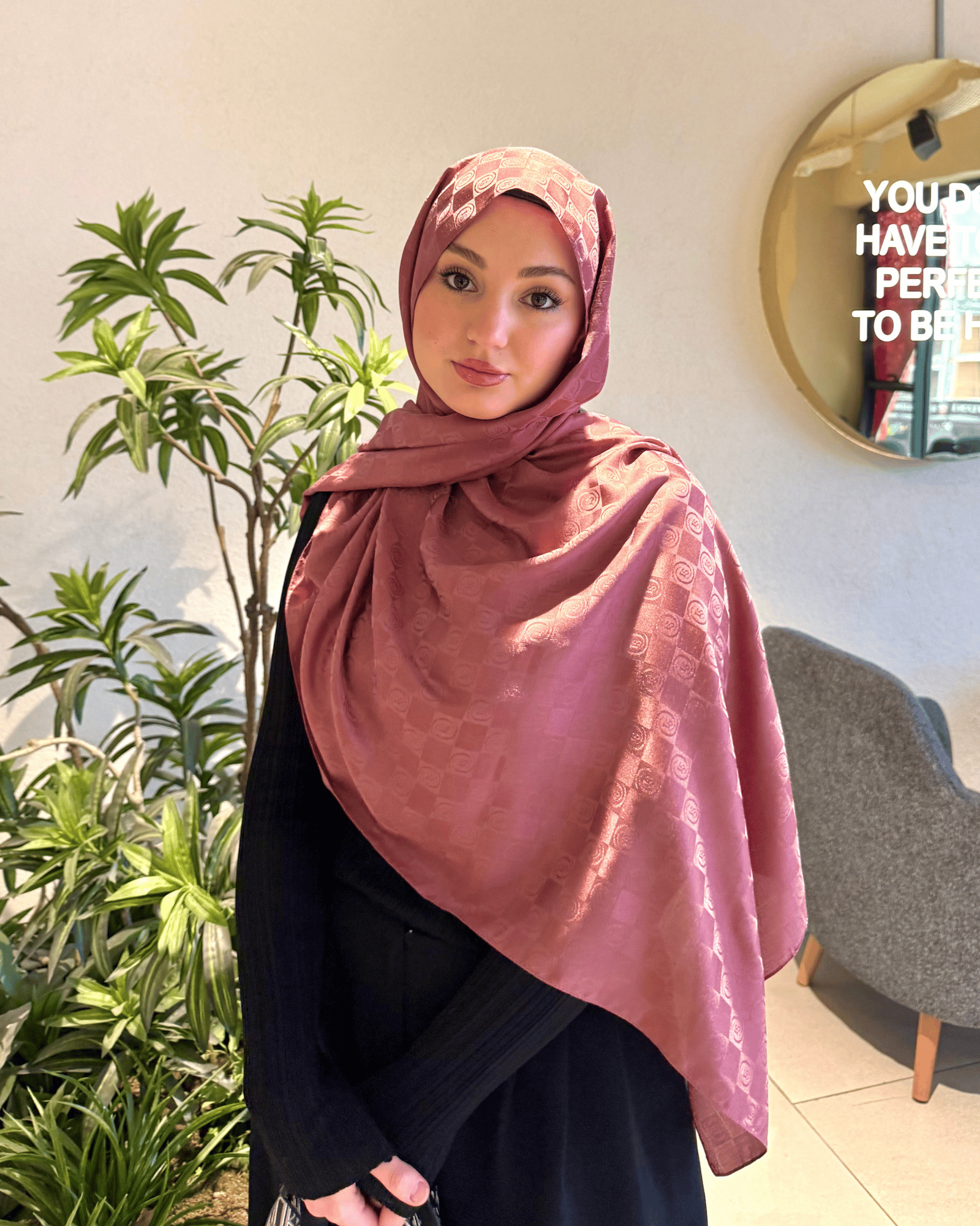 Soft Pembe Damier Desen Jakar Şal · İpeksi Jakar · görsel 2