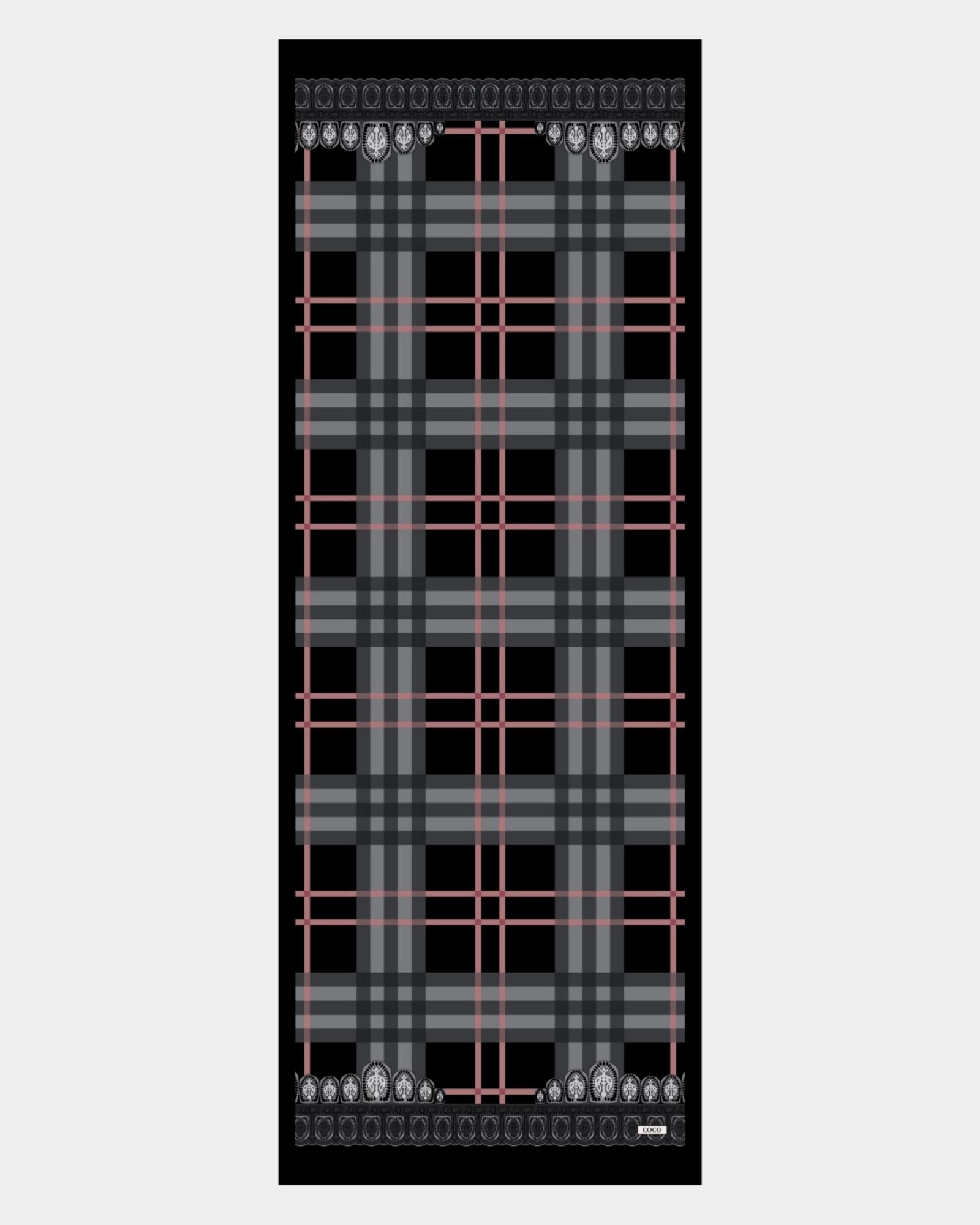 Şule'nin Siyah Tartan Desen Şal Tercihi · görsel 4