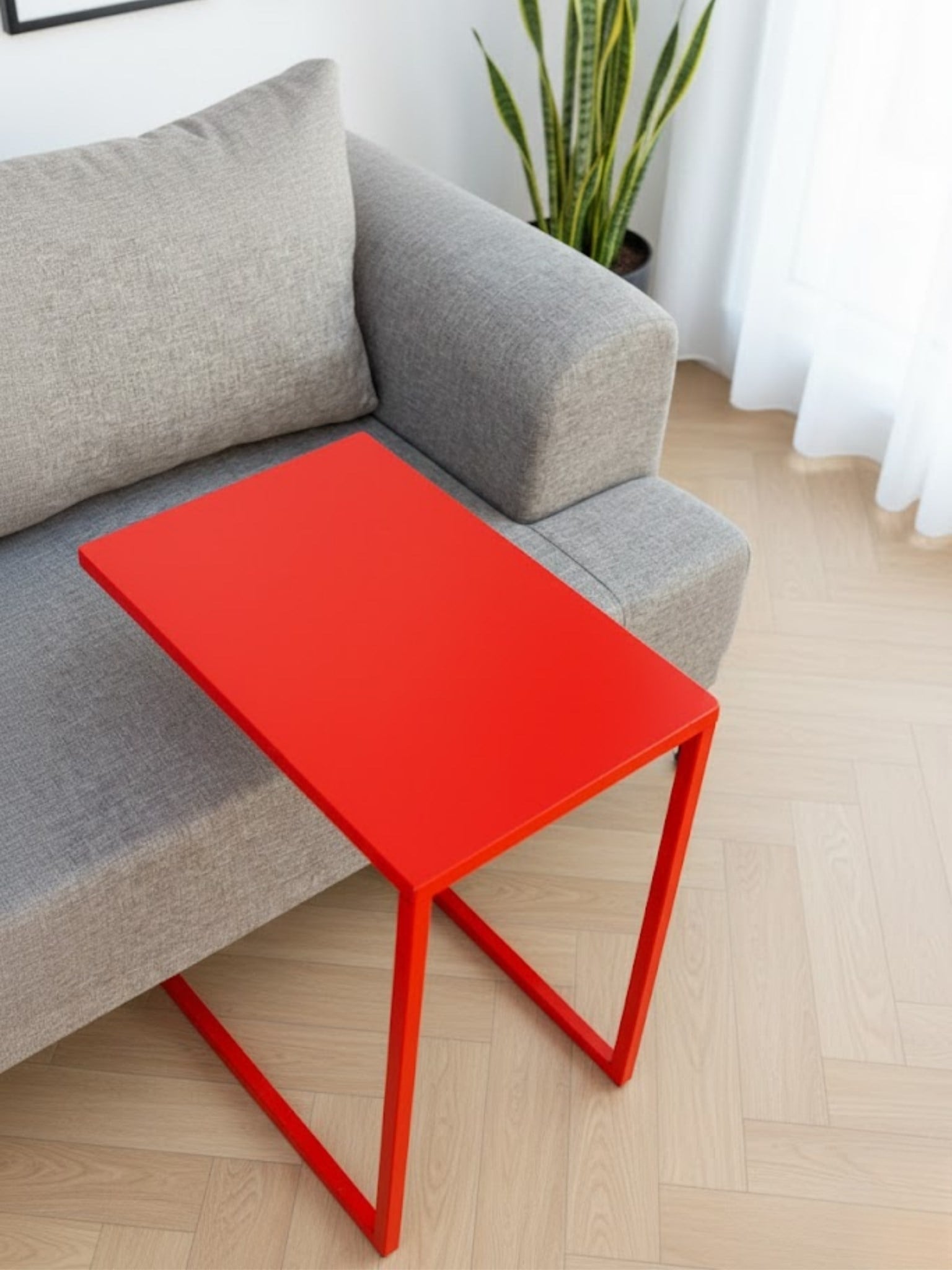 Kırmızı Metal C Sehpa Modern Minimalist Yan Sehpa Koltuk Altına Giren Laptop ve Kahve Sehpası