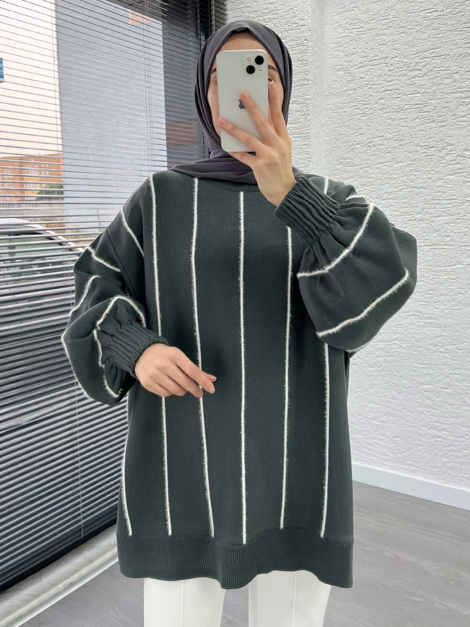 Füme Oversize Kolu Lastikli Çizgili Kadın Kazak