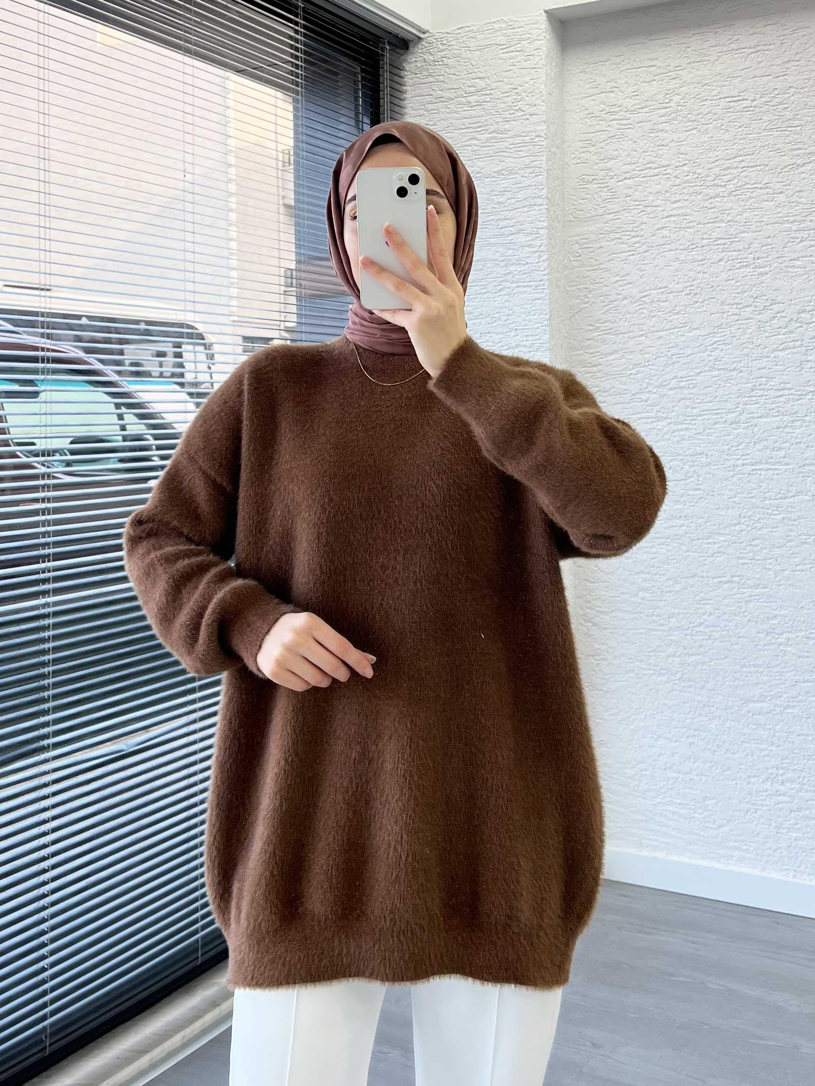 Kahverengi Sakallı Oversize Kadın Kazak