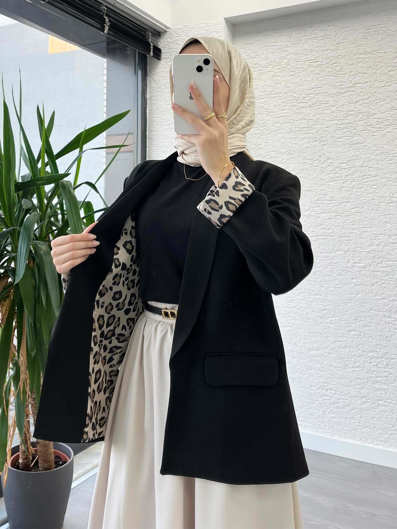 Siyah Leopar Desenli Astarlı Şık Kadın Ceket