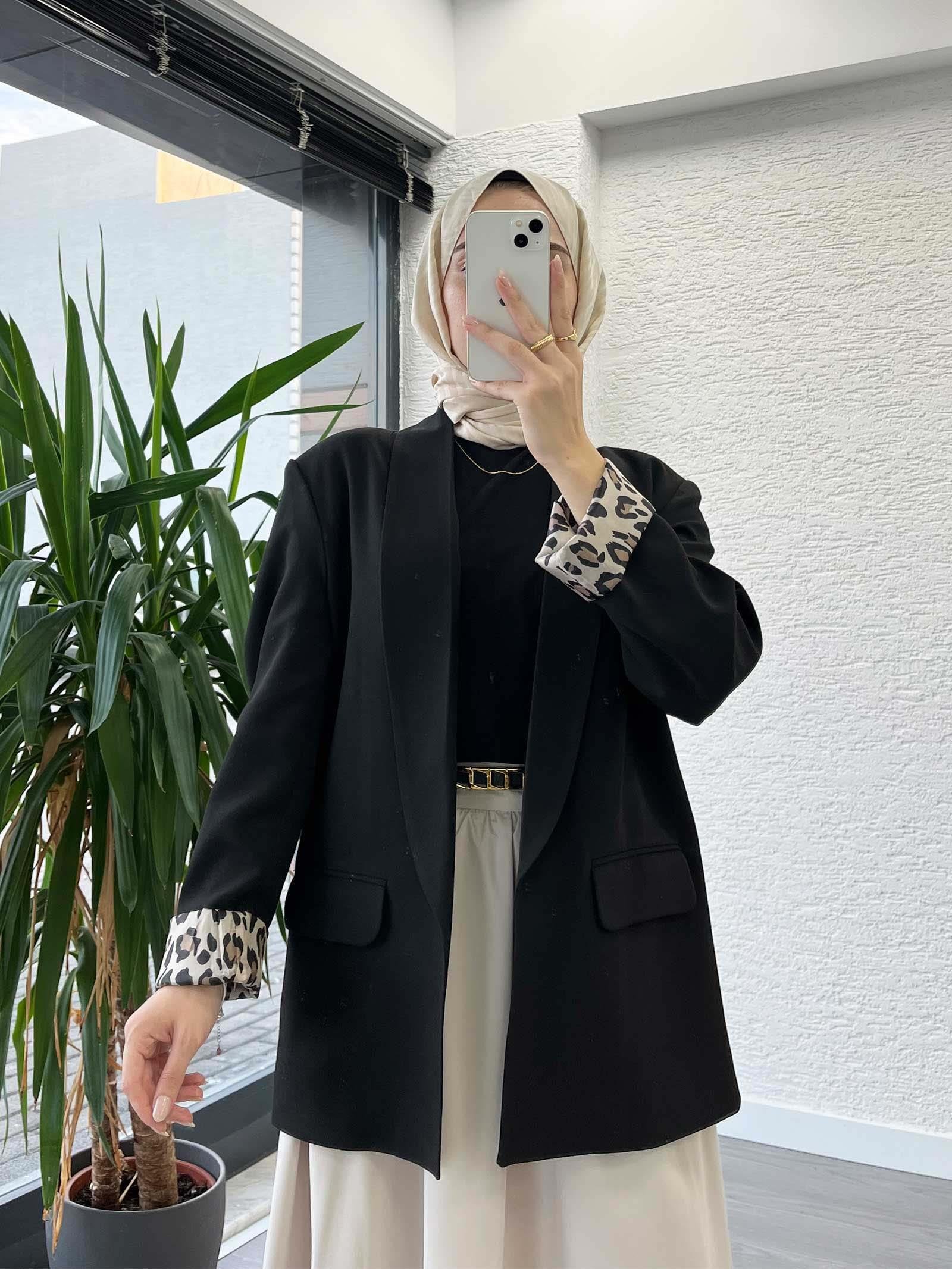 Siyah Leopar Desenli Astarlı Şık Kadın Ceket