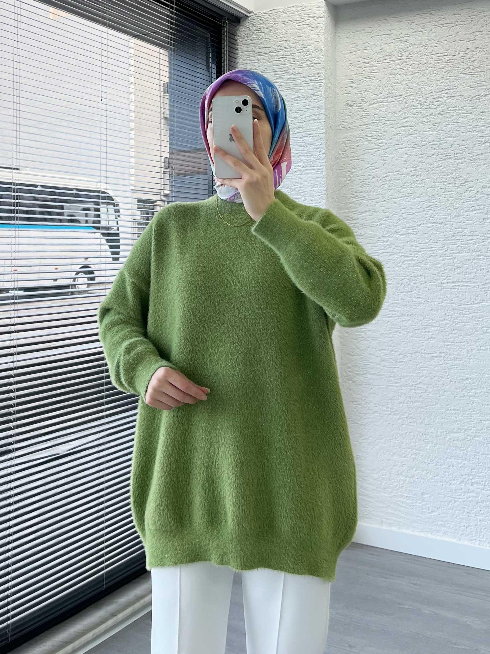 Yeşil Sakallı Oversize Kadın Kazak