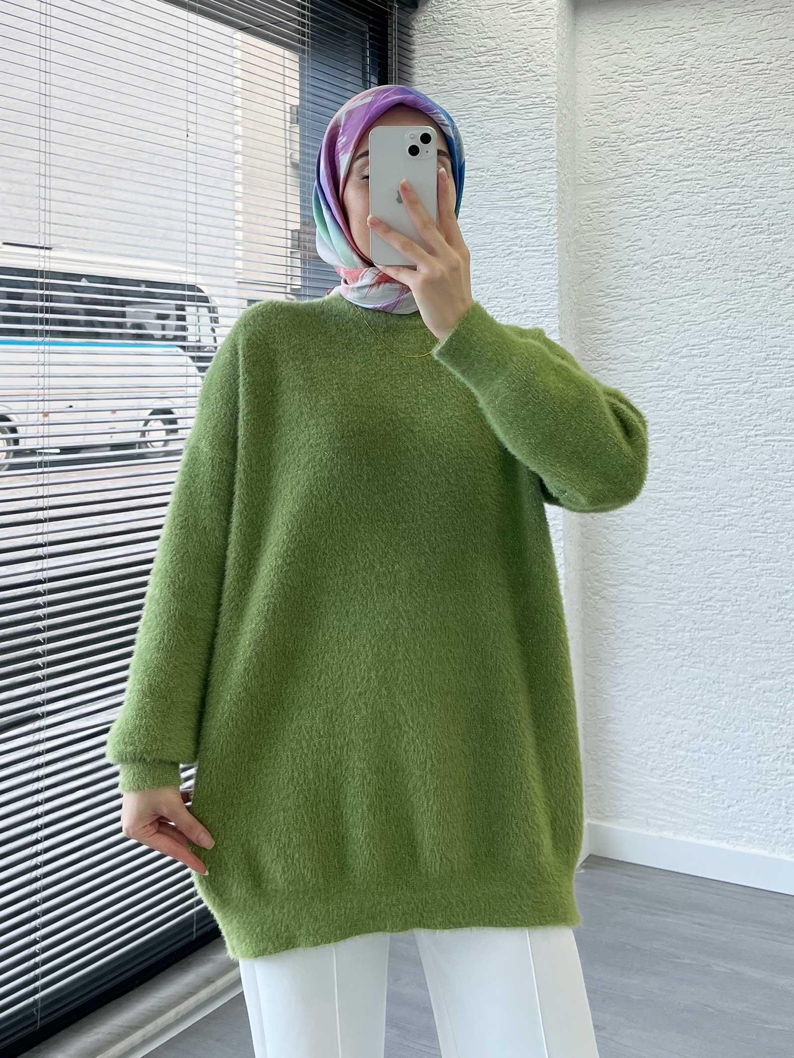 Yeşil Sakallı Oversize Kadın Kazak