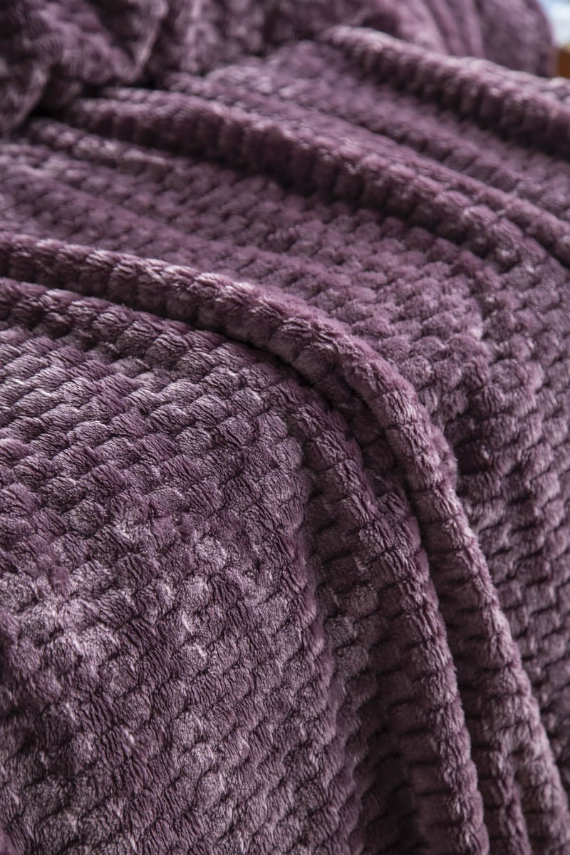 Çift Kişilik Trusty Mürdüm Jakar Desen Battaniye 200x220 CM