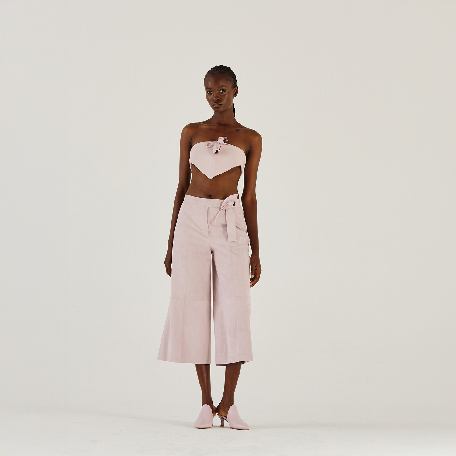 K14914 | LEATHER CROPPED TRAPEZE PANTS