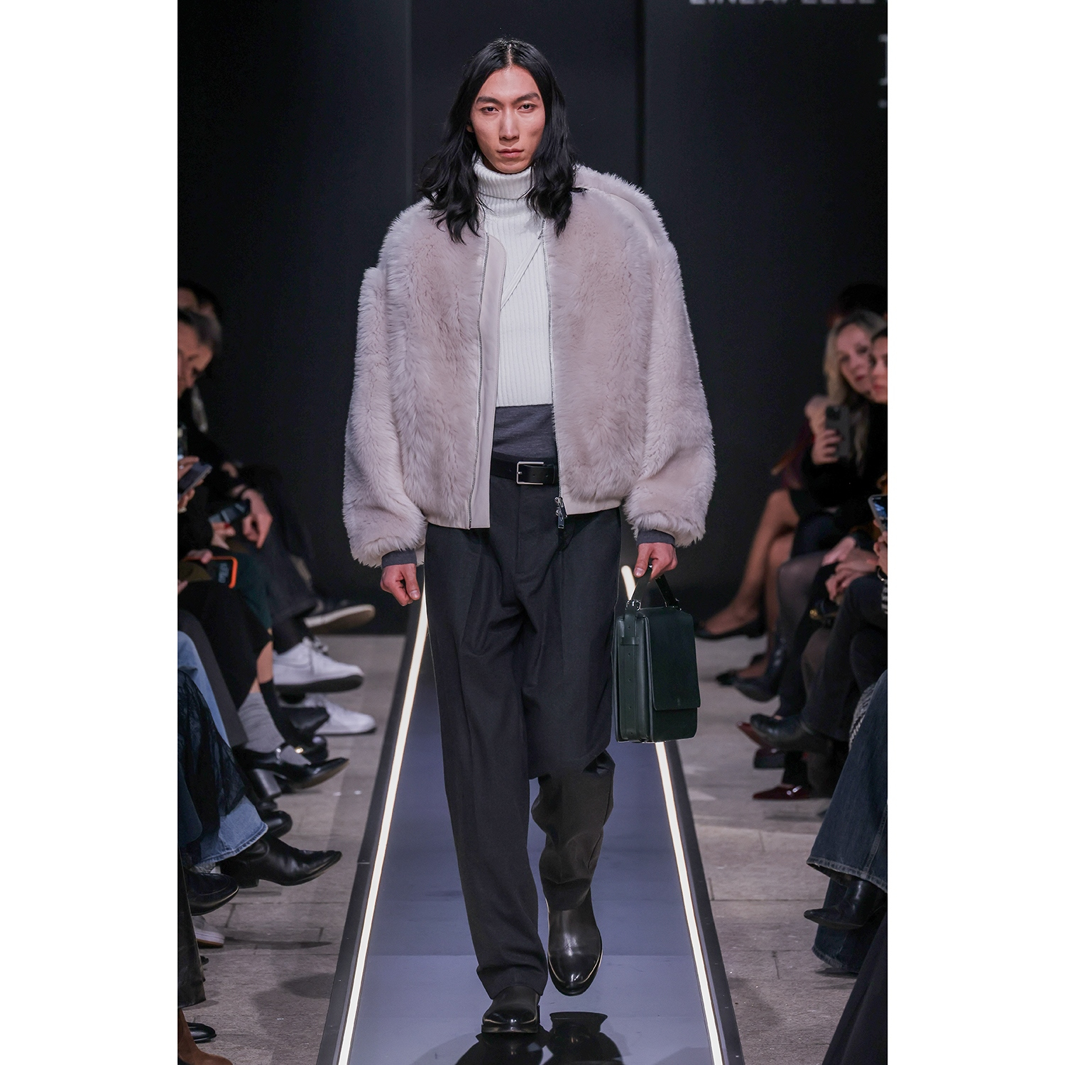 K15146 - SHEARLING OVERSIZE BOMBER