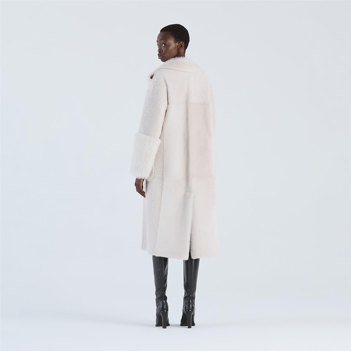 K14667 | Robe Coat