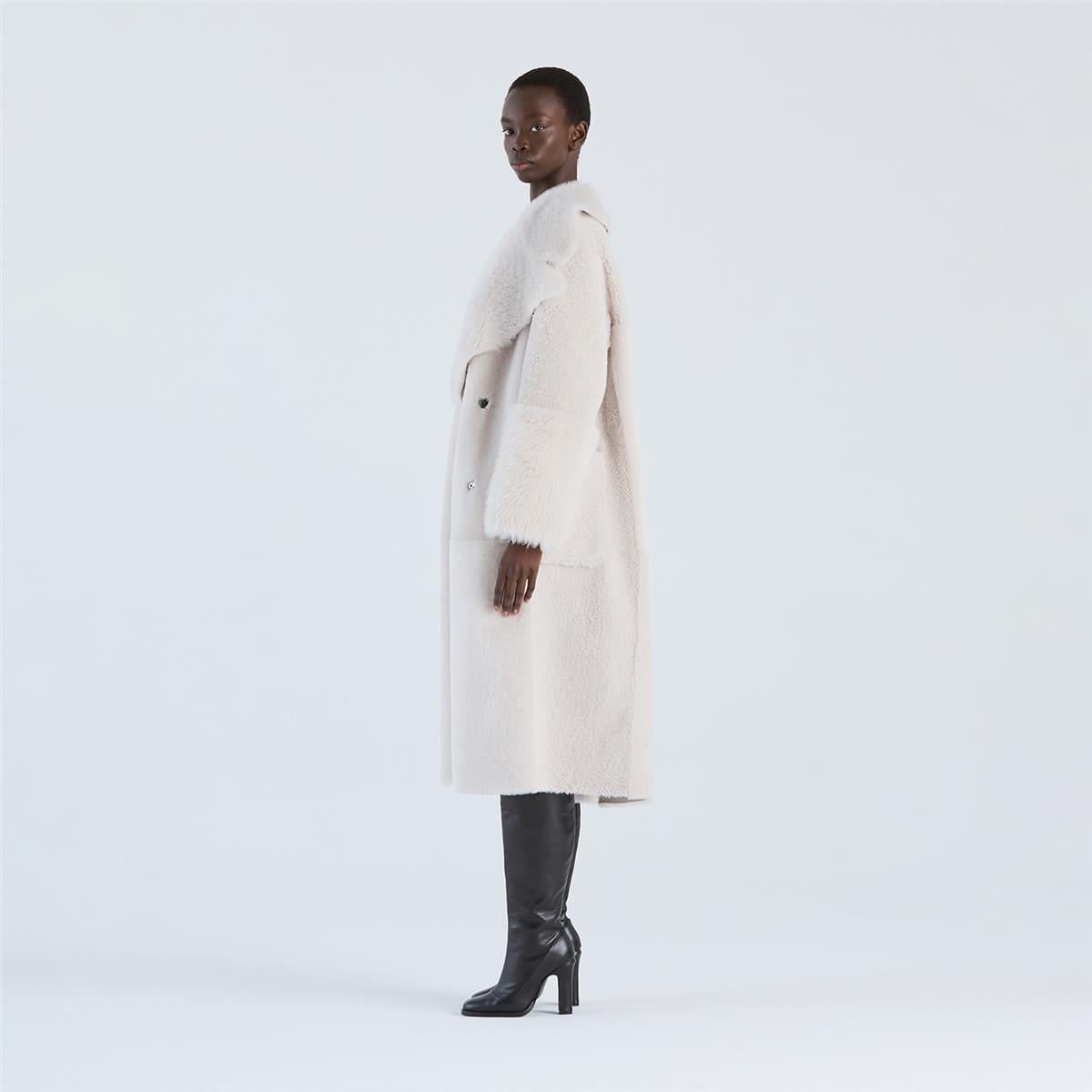 K14667 | Robe Coat