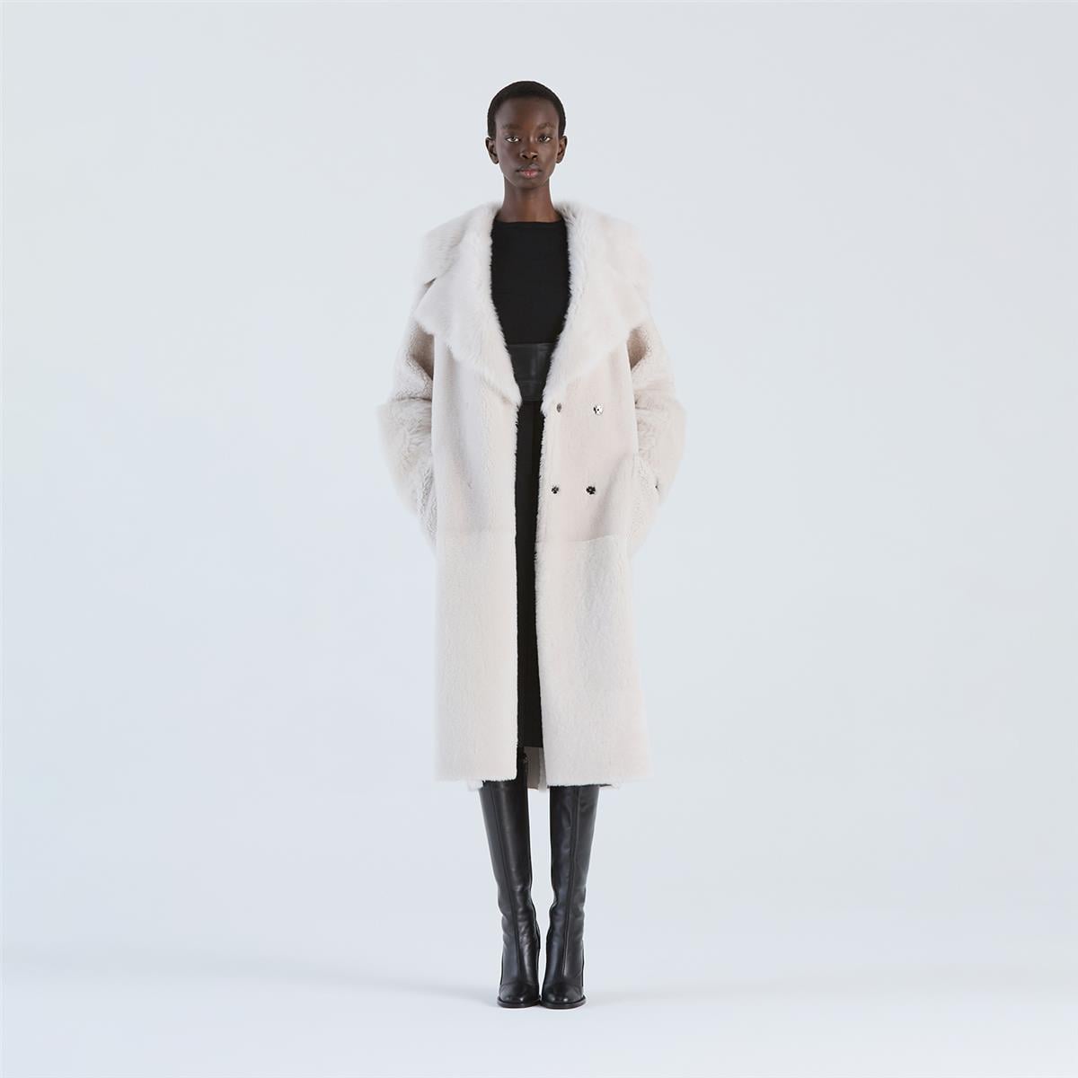 K14667 | Robe Coat