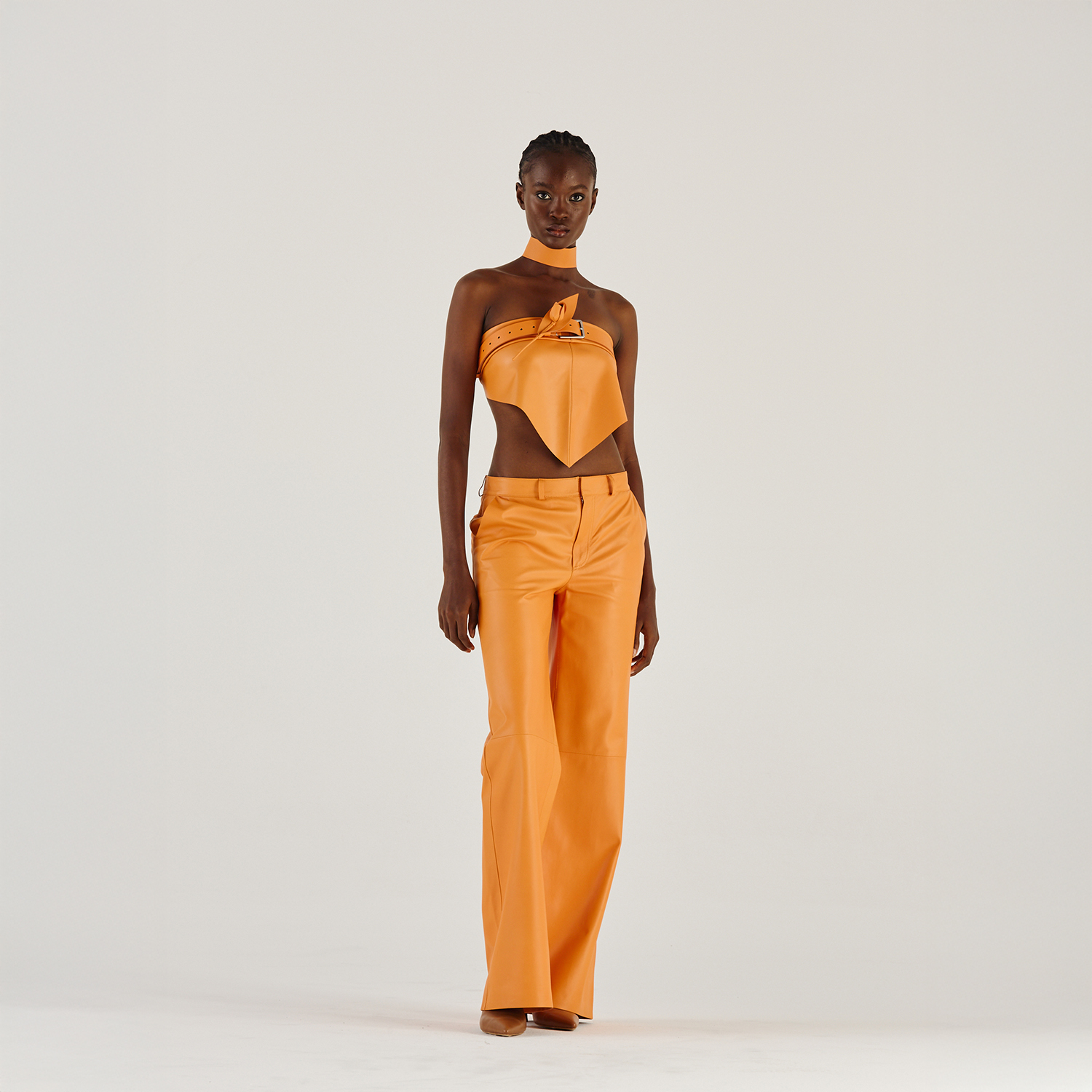 K14915 | LEATHER STRAIGHT LEG PANTS