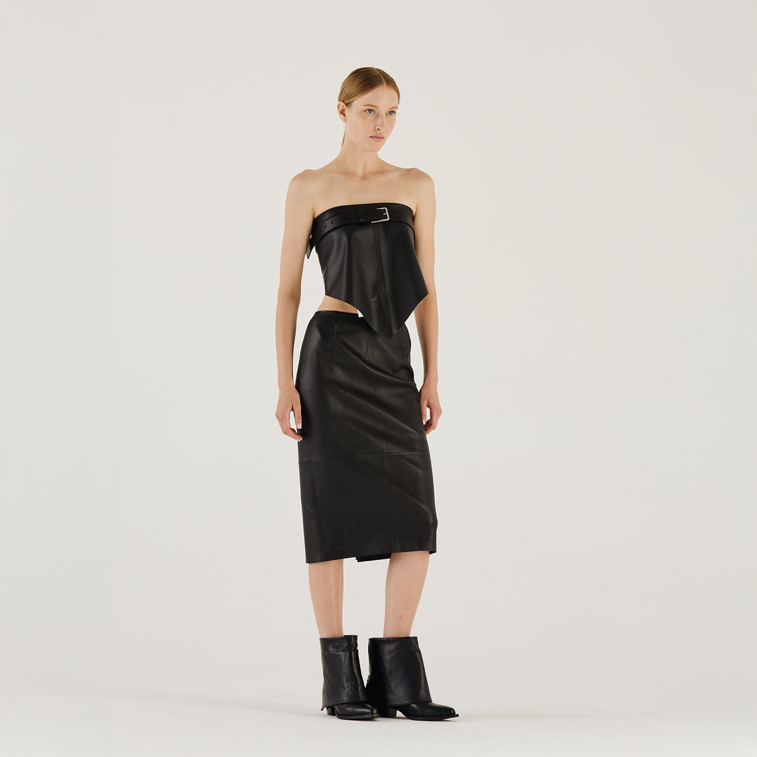 K14937 | LEATHER PENCIL SKIRT