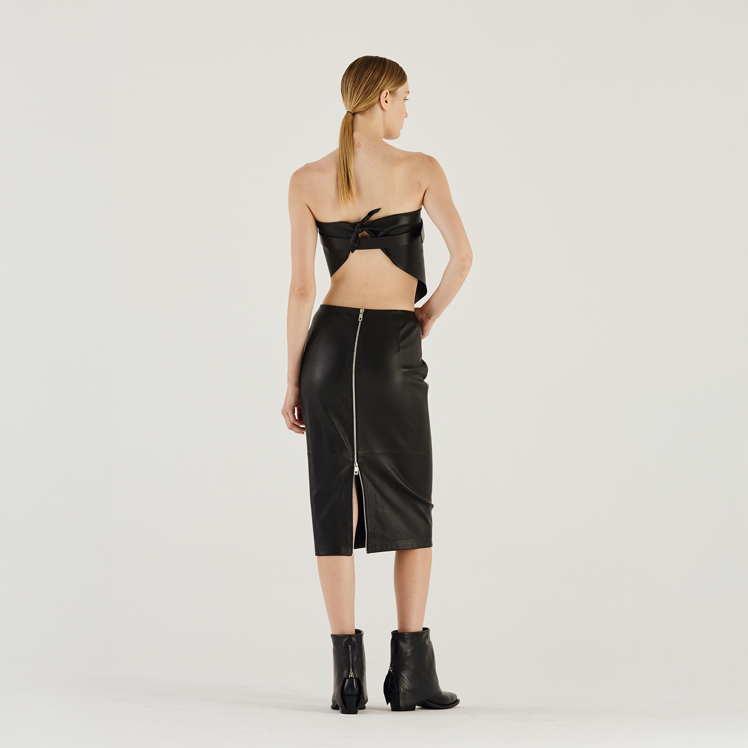 K14937 | LEATHER PENCIL SKIRT