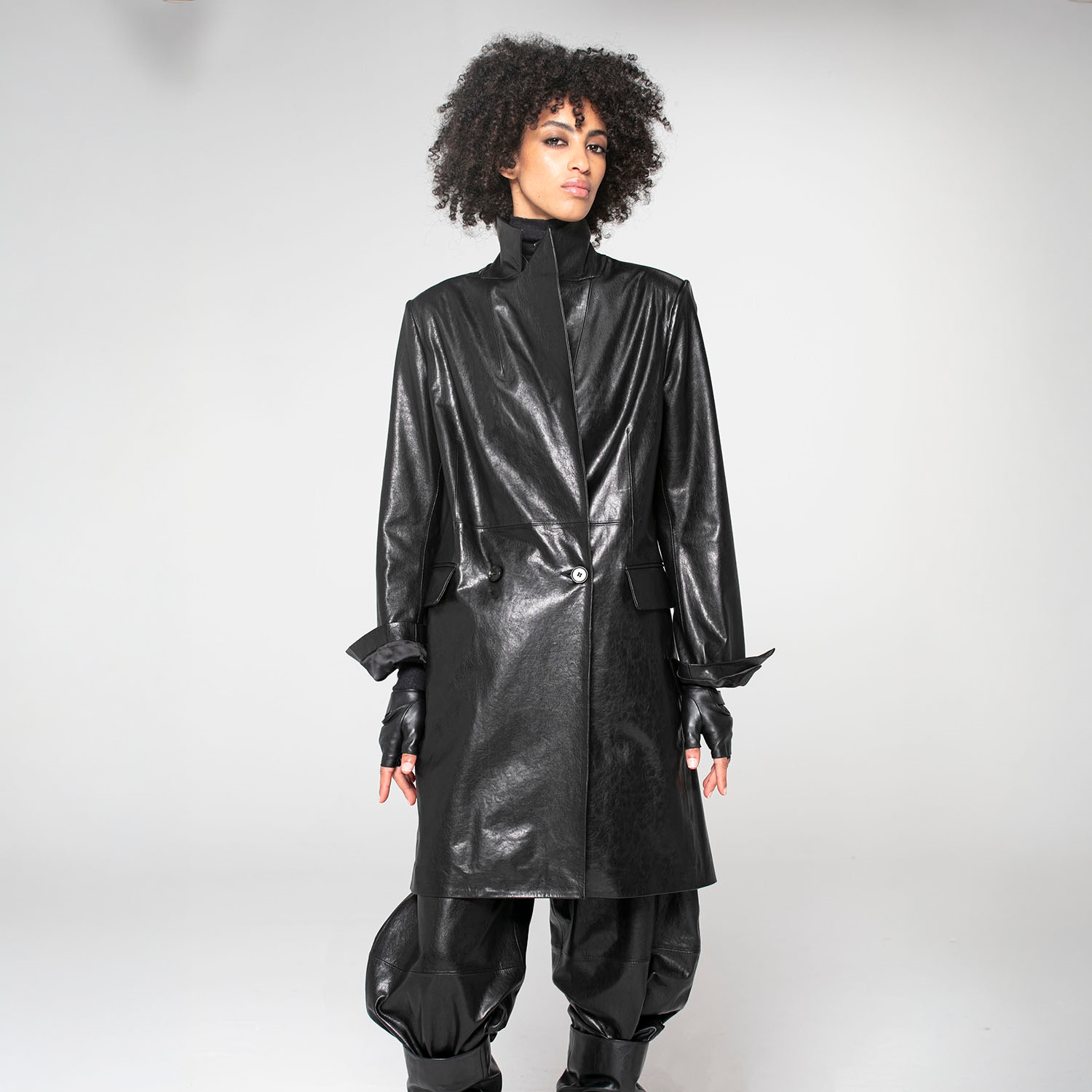 K151891 - LEATHER DOUBLE-BREASTED COAT