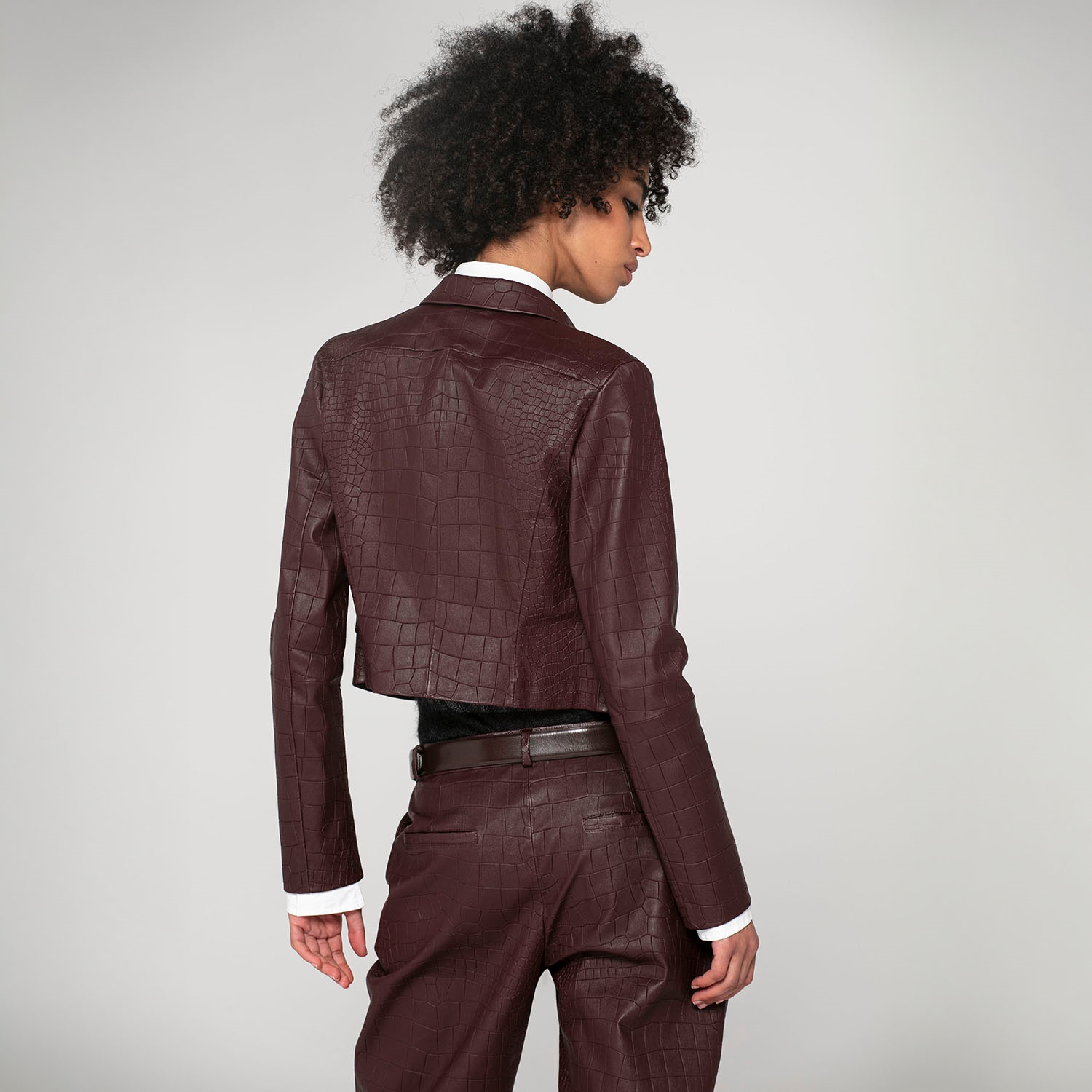 K15201 - LEATHER SHORT COLLAR JACKET