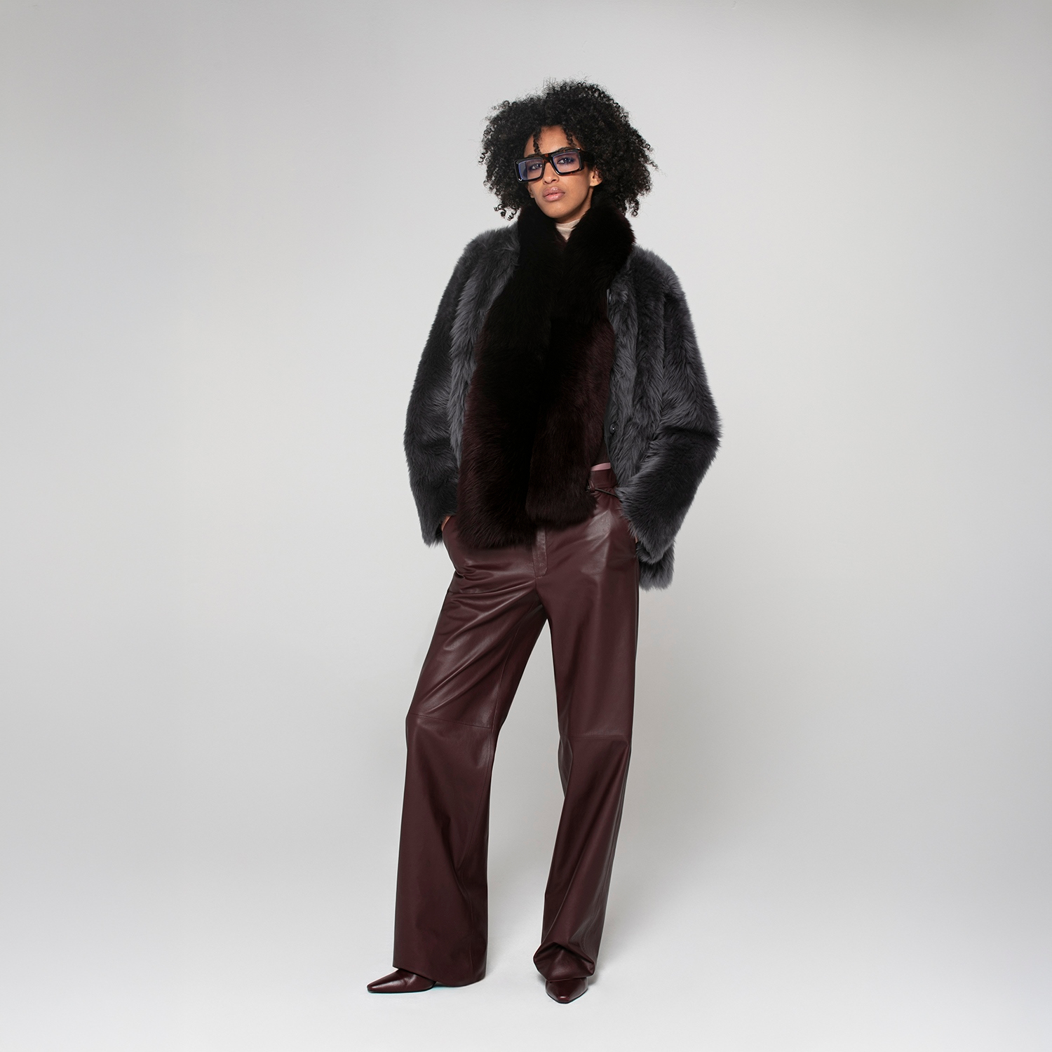 K15247 - SHEARLING ROUND NECK JACKET
