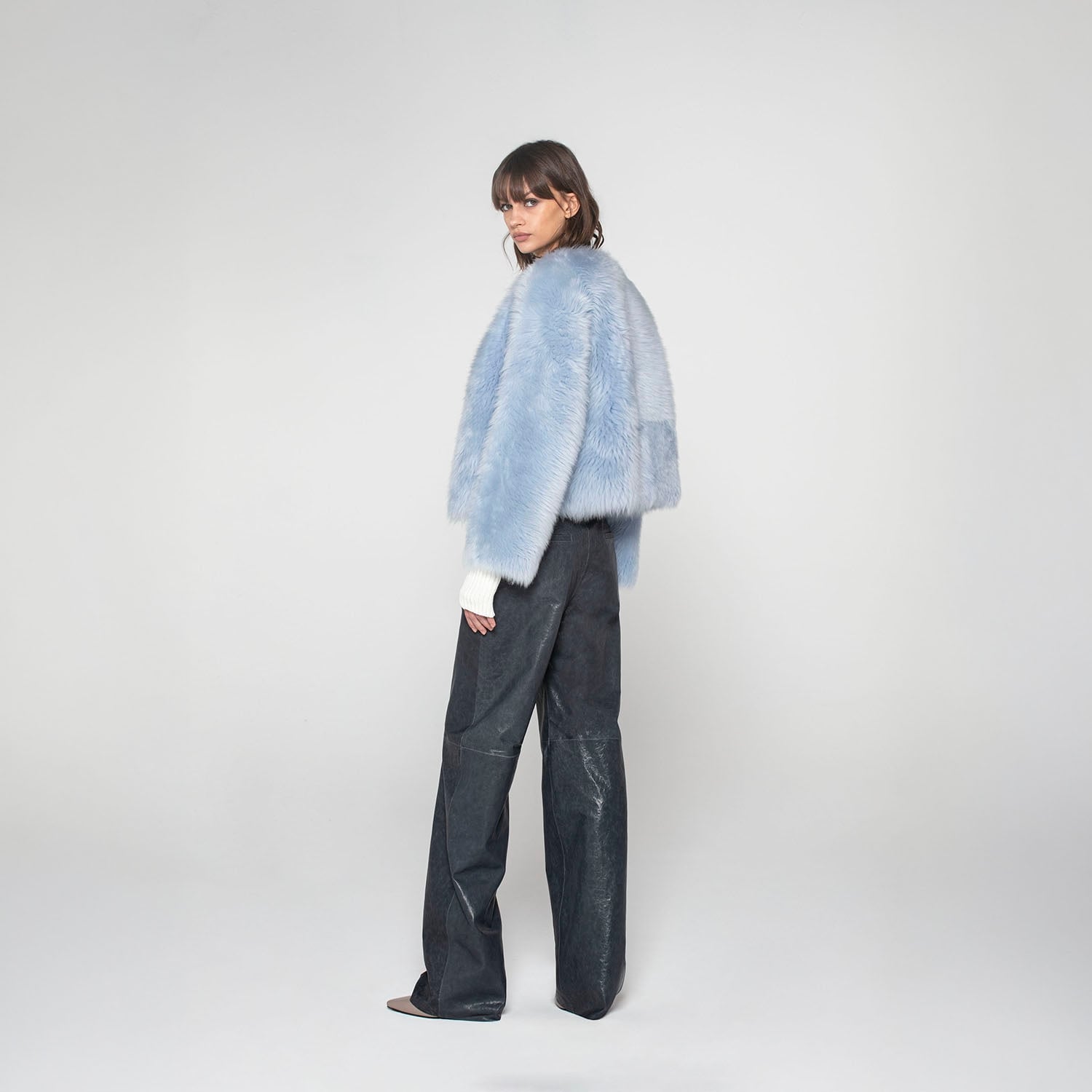 K15291 - ROUND NECK SHEARLING