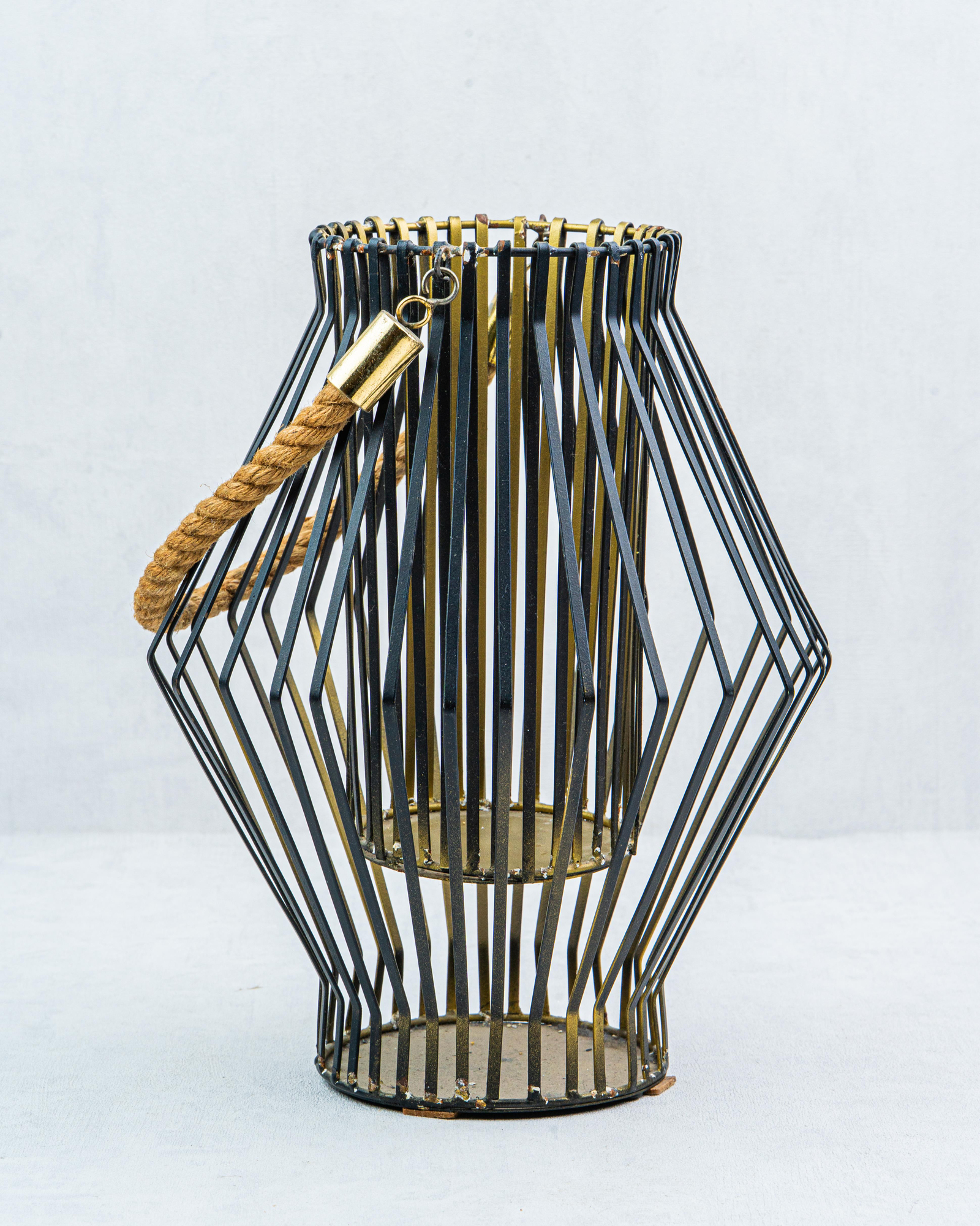 DekuvaANDRA METAL MUMLUKEVDEMA FM0009