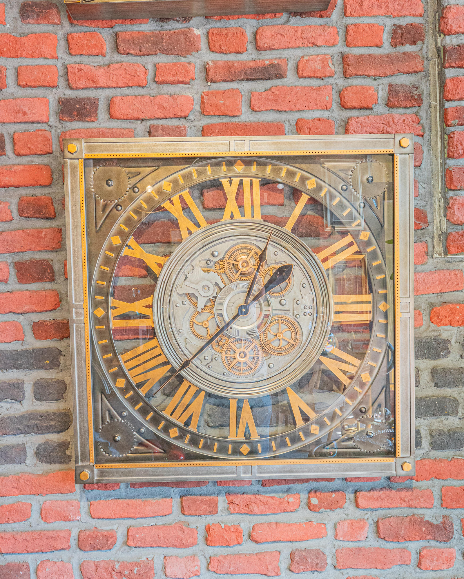 DekuvaİRON DUVAR SAATİ 80*80CMSEMBOL AKSESUAR TIME-222