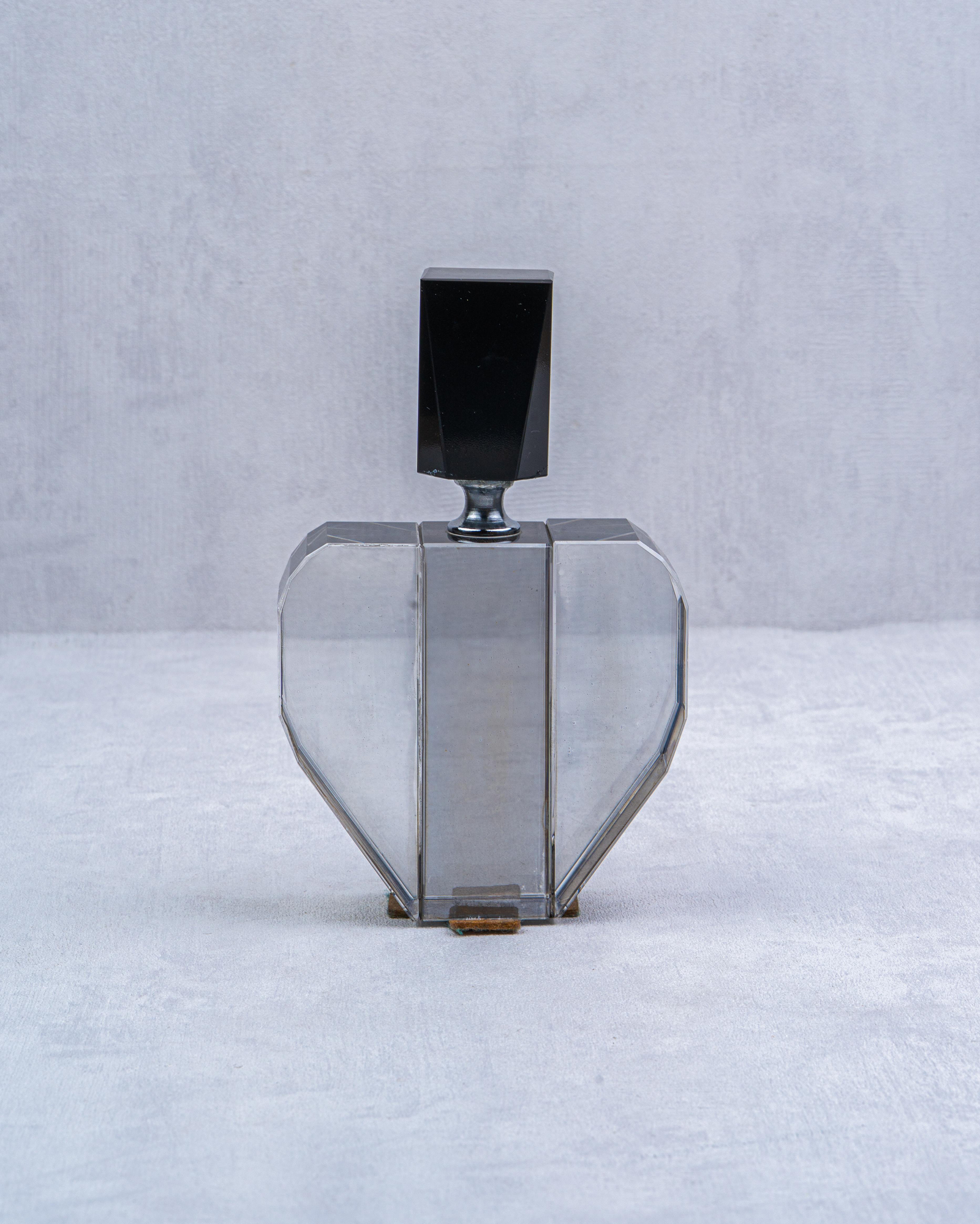 DekuvaKRİSTAL ŞİŞEYİĞİT AKSESUAR P398PT FÜME