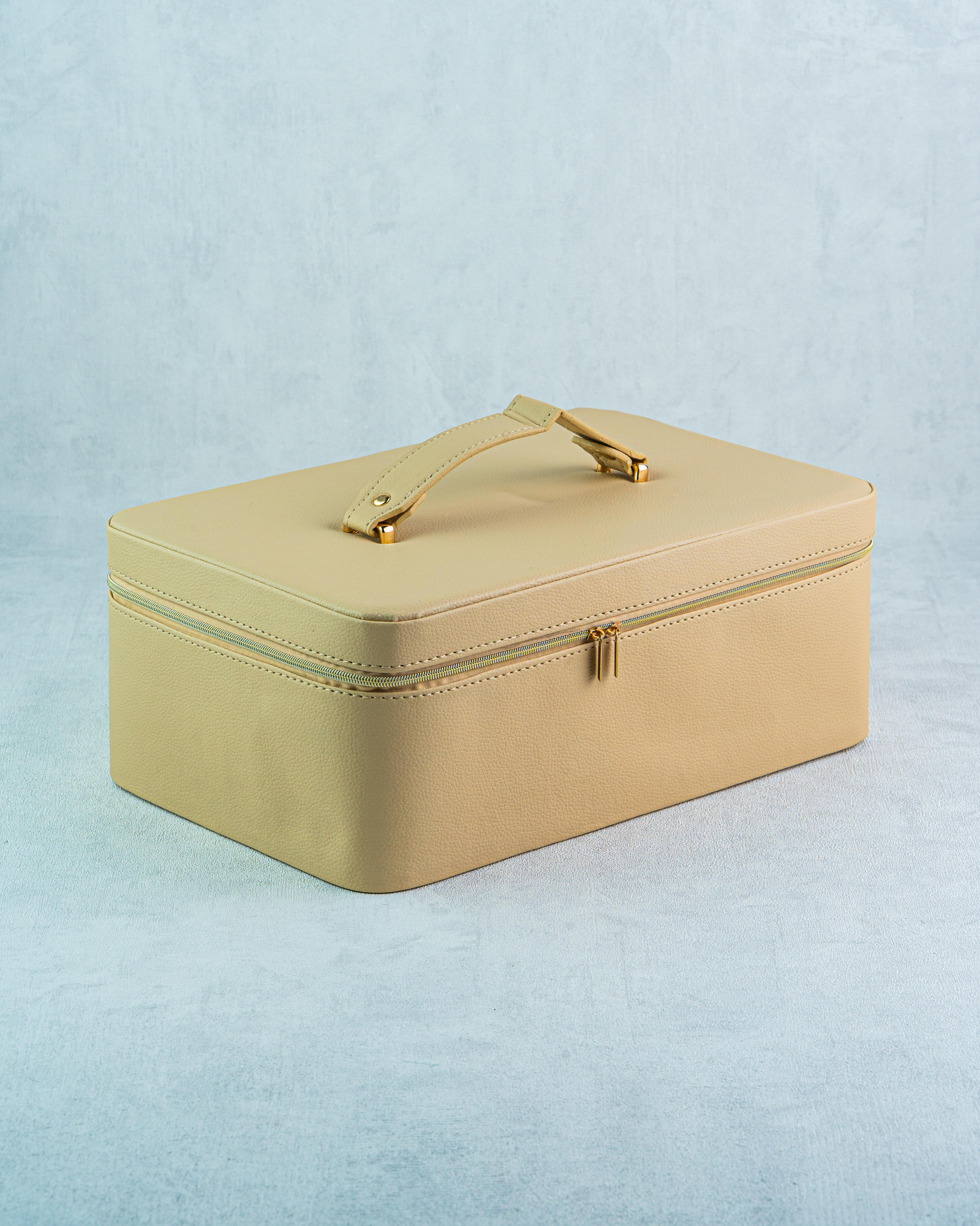 DekuvaVİTALE GOLD DİKDÖRTGEN DERİ KUTUEVDEMA AK.LD0102