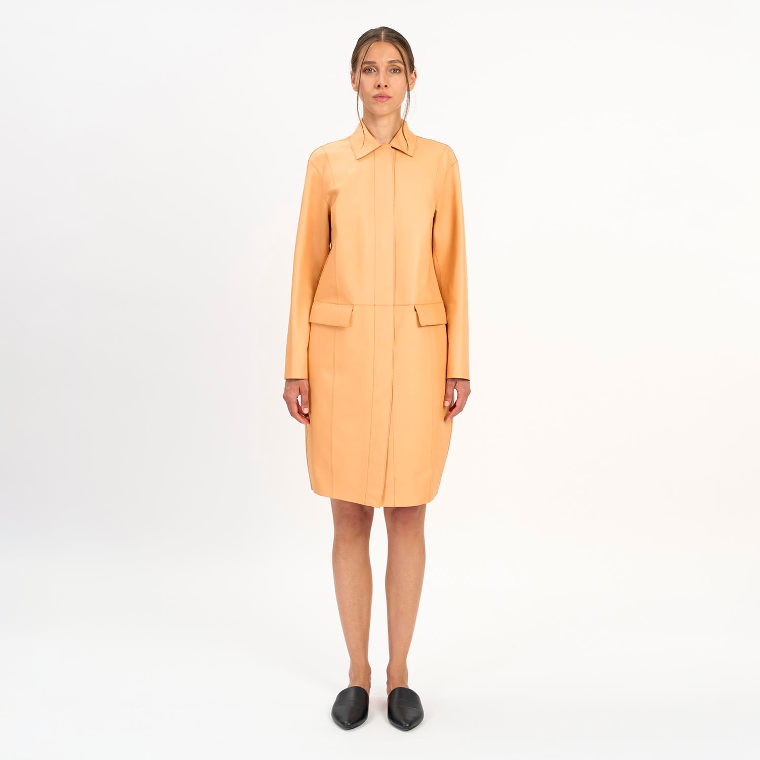 K14410 | LEATHER EGG-SHAPED REVERSIBLE COAT