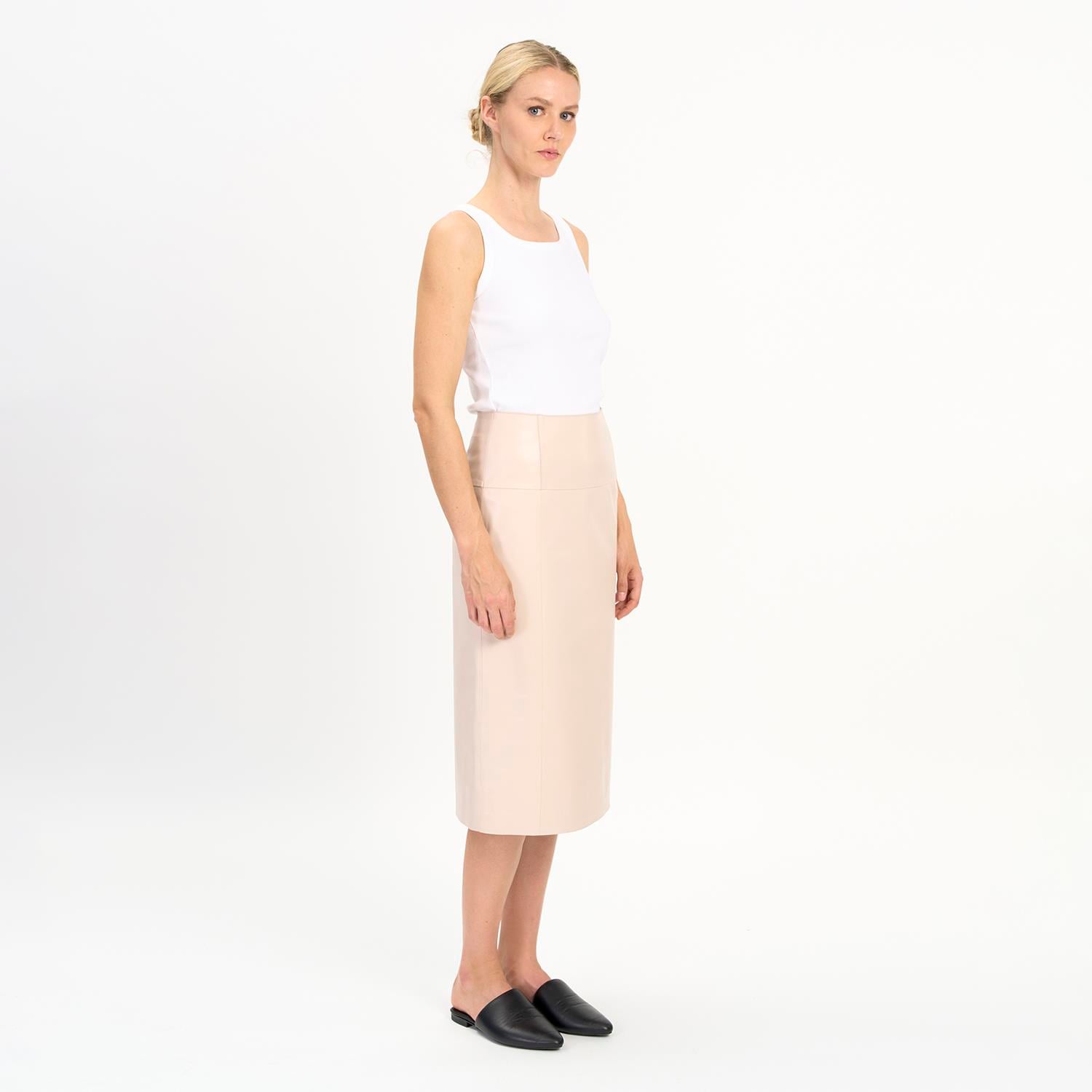 K14416 | Leather Bell-Shaped Skirt