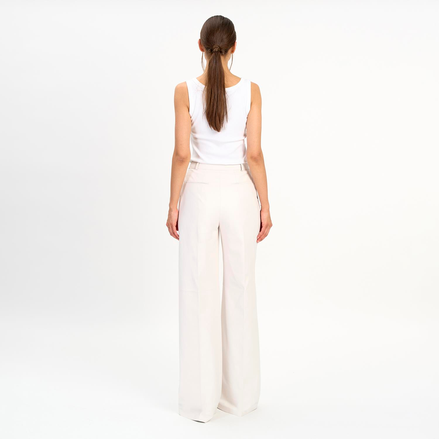 K14442 | LEATHER TWO-PLEATED WIDE LEG PANTS