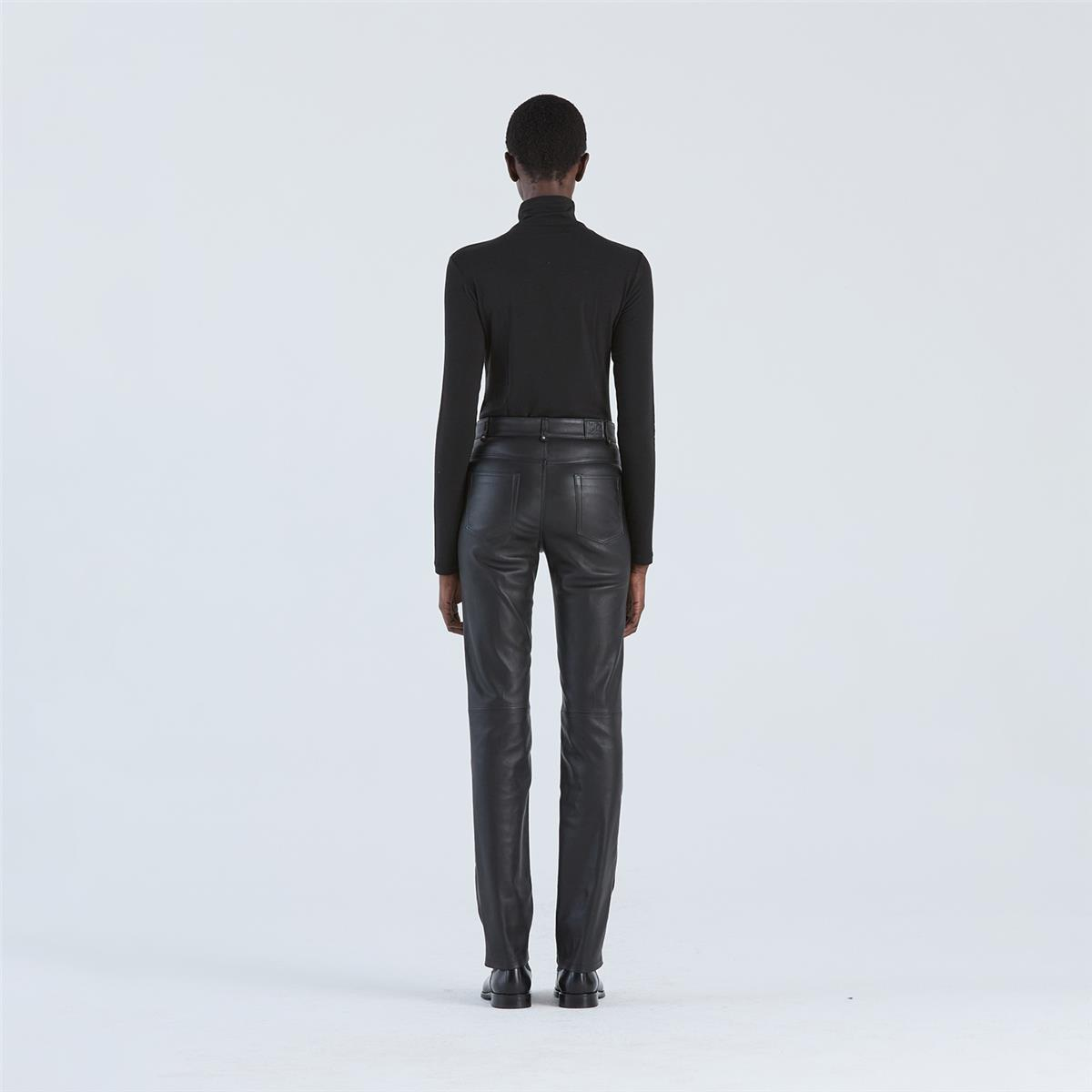 K14743 | 5-Pocket Tight Leg Pants
