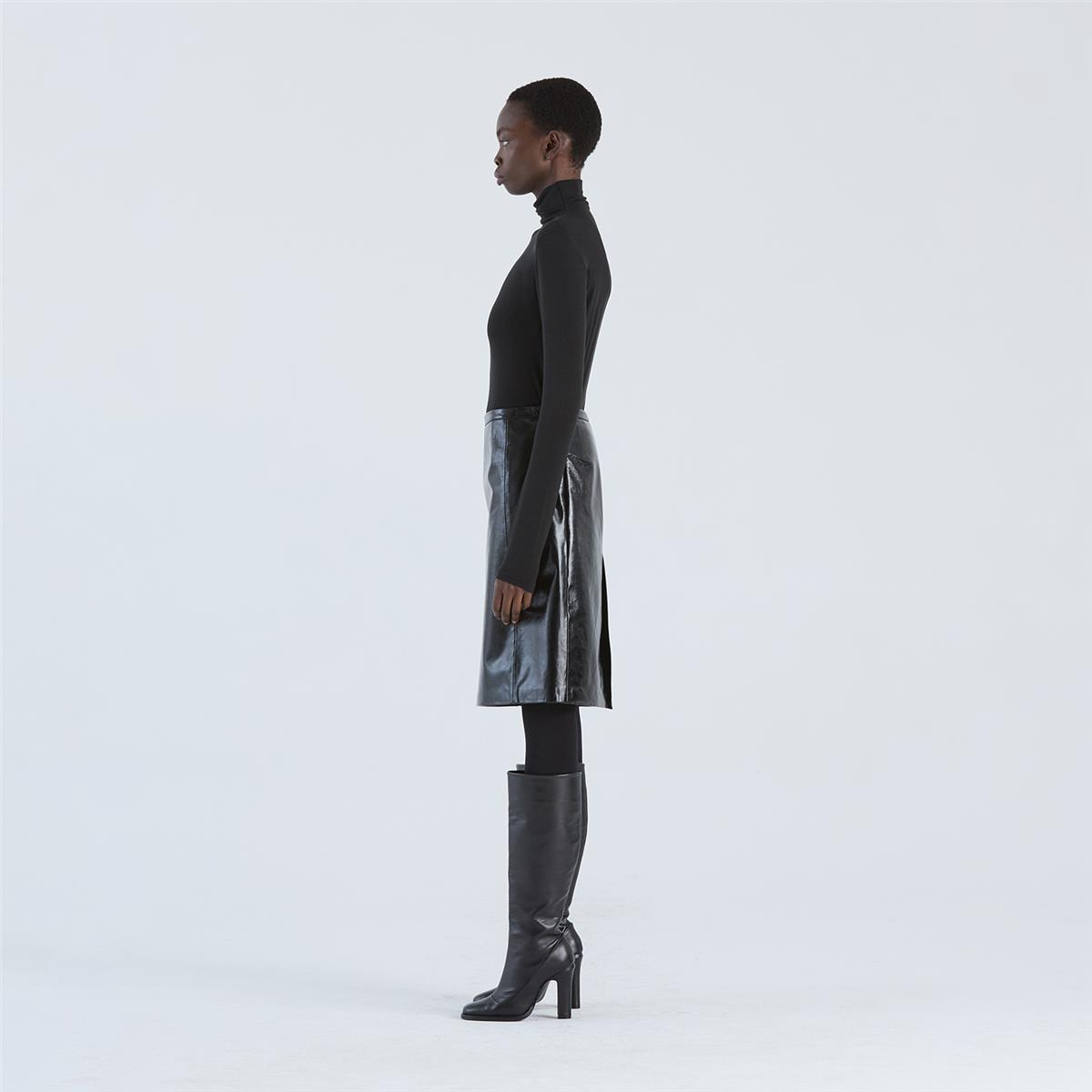 K14768 | Leather 4-Panel Skirt