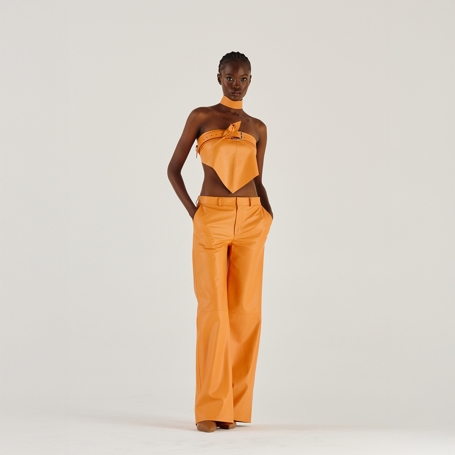 K14915 | LEATHER STRAIGHT LEG PANTS