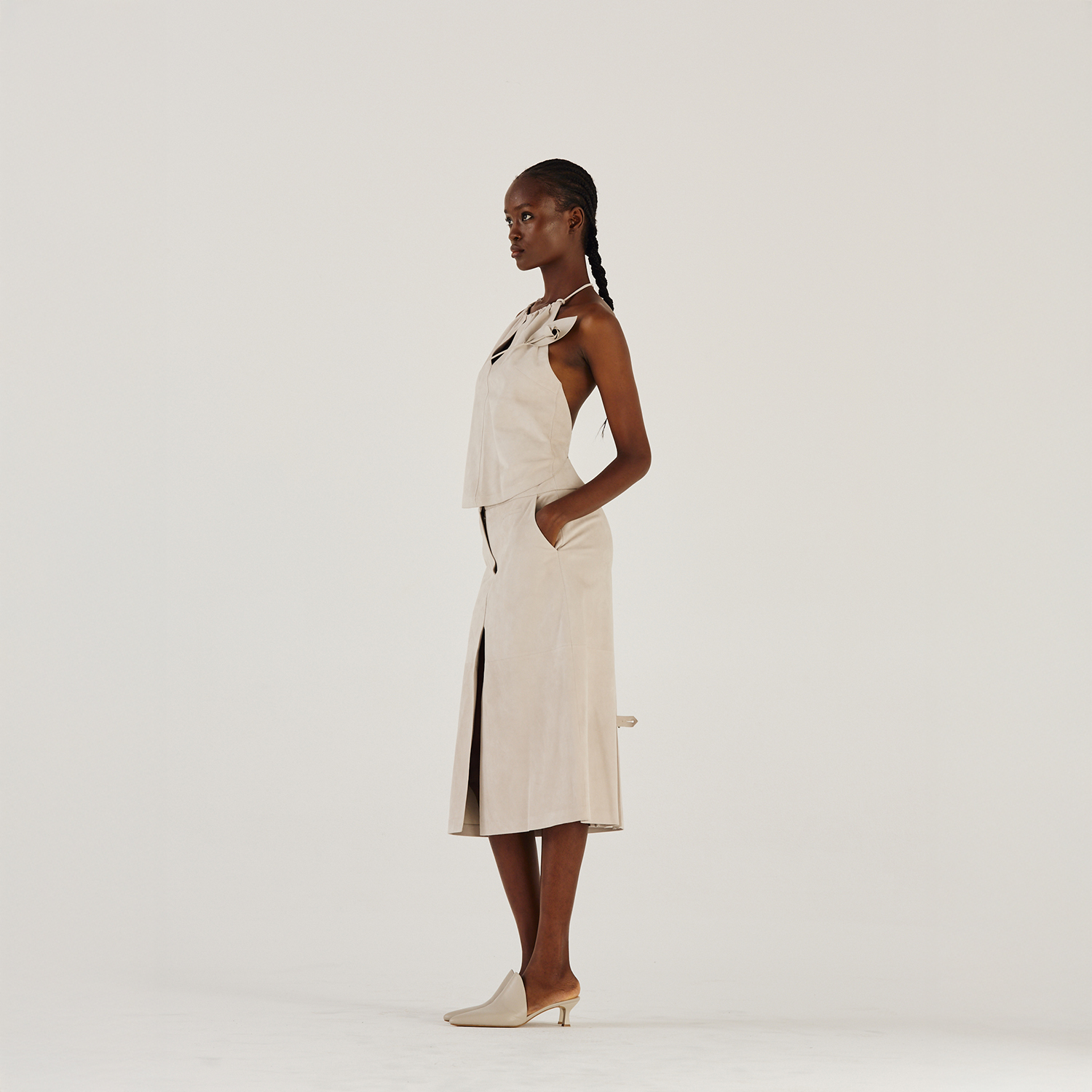 K14922_ | LEATHER APRON TOP